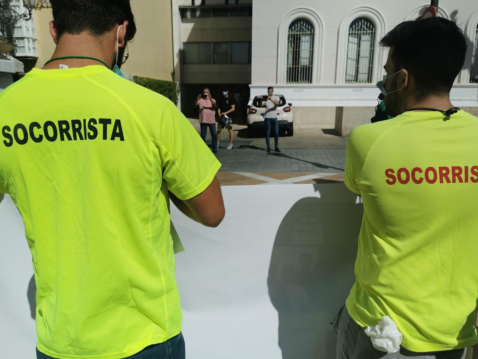 Una imagen de la protesta de los socorristas, en la plaza de Isaac Peral.