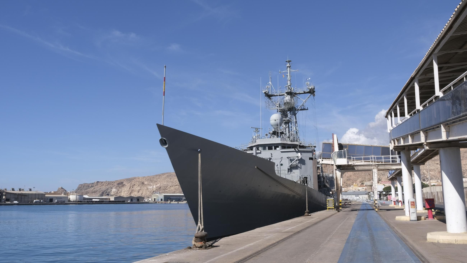La Fragata Navarra de la Armada Española, visita Almería, en imágenes