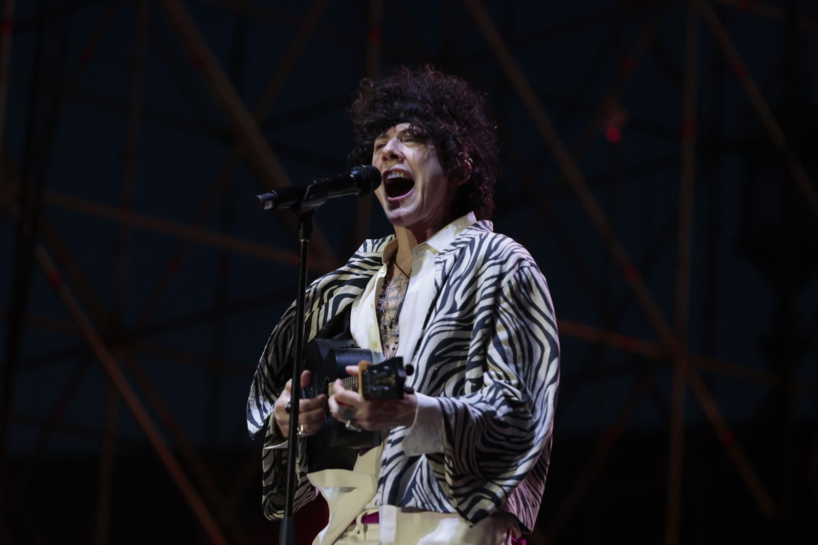 Concierto de LP en el Icónica Sevilla Fest