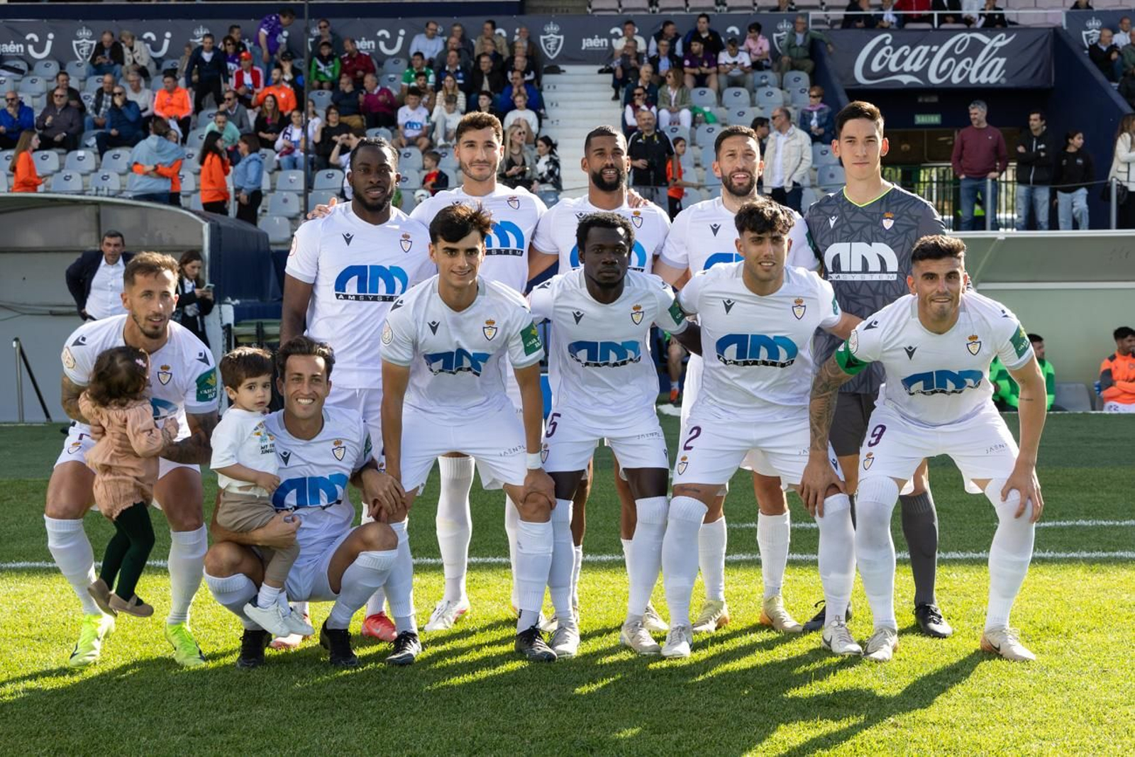 Alineación titular del Real Jaén ante el filial malaguista.
