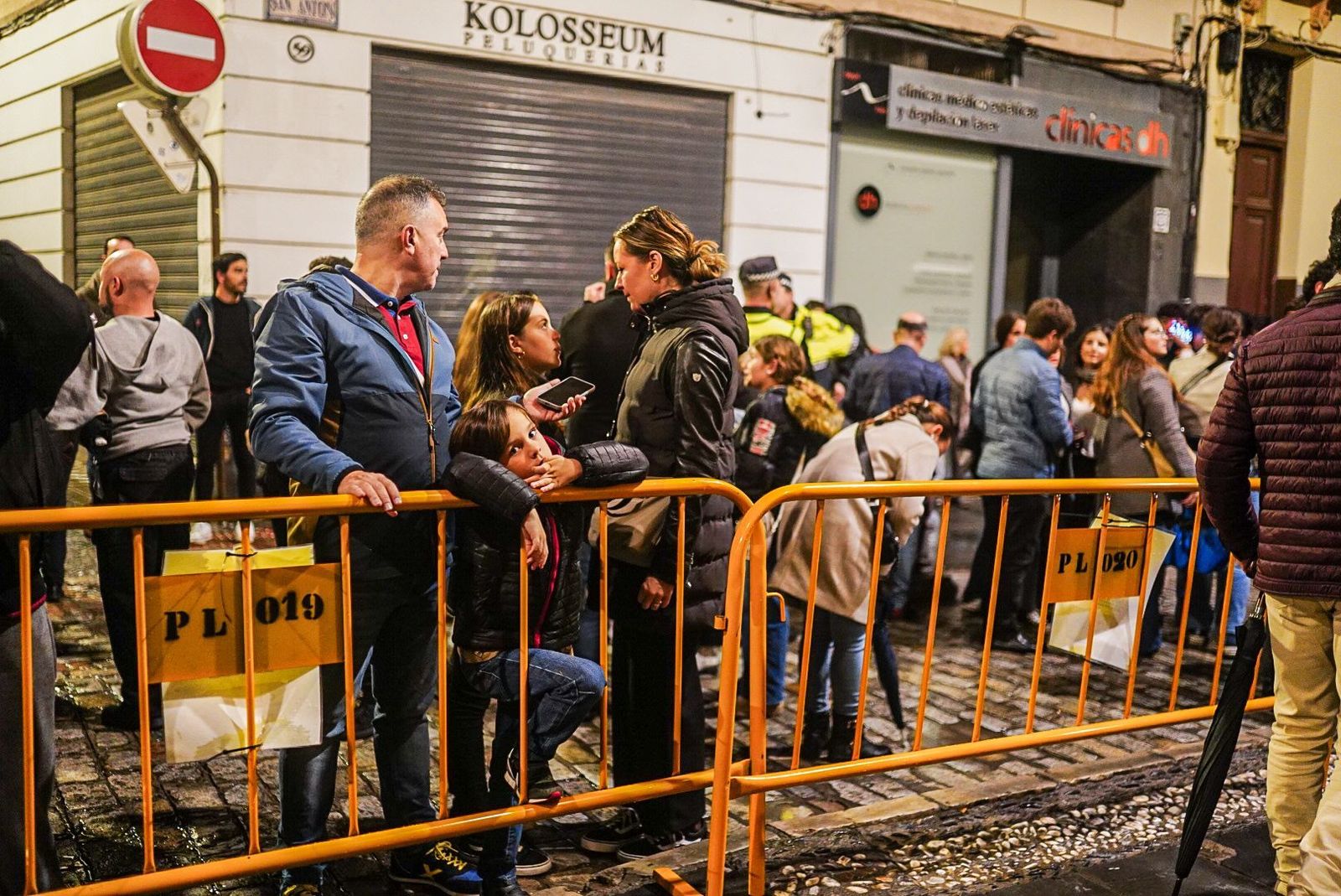 Fotos: San Agustín cierra la jornada de suspensiones en el Lunes Santo de Granada