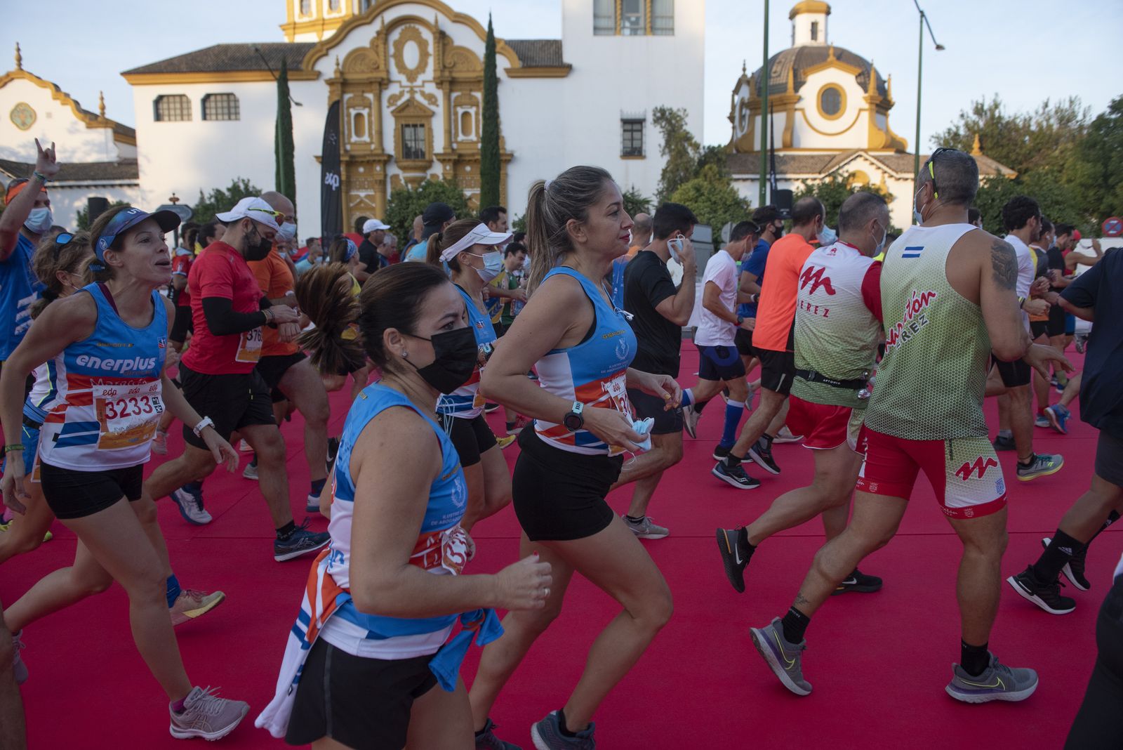 El Medio Maratón de Sevilla 2021, en imágenes