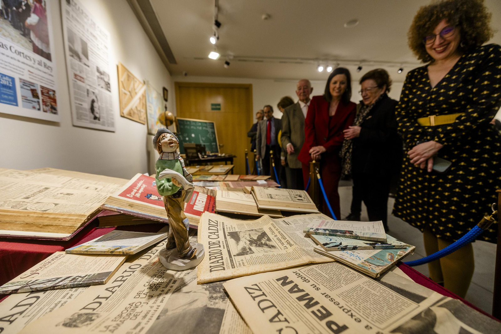 Las imágenes de la inauguración de la exposición por el centenario de la librería Bozano en San Fernando.