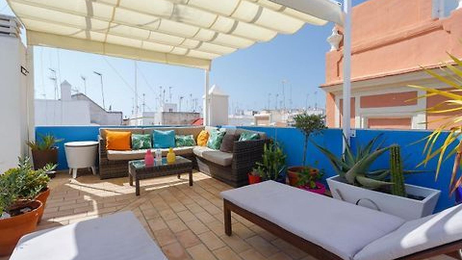 Un ático en Cádiz capital se ha convertido en un objeto de deseo y una propiedad cara aunque fácil de vender