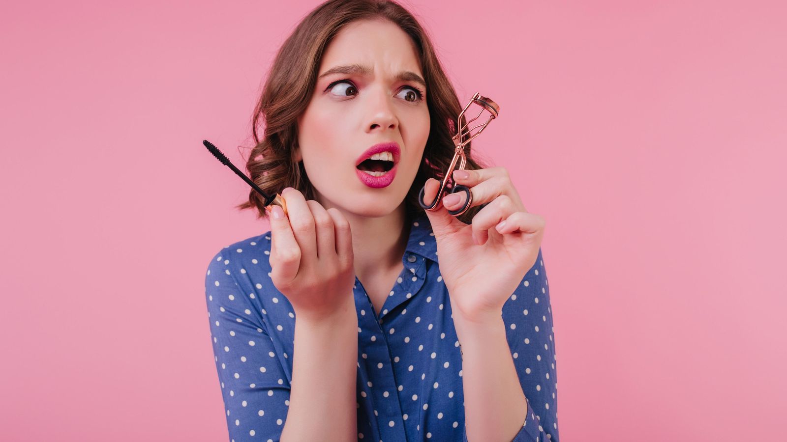 Evita el uso de rizador para que tus pestañas no se resienta.