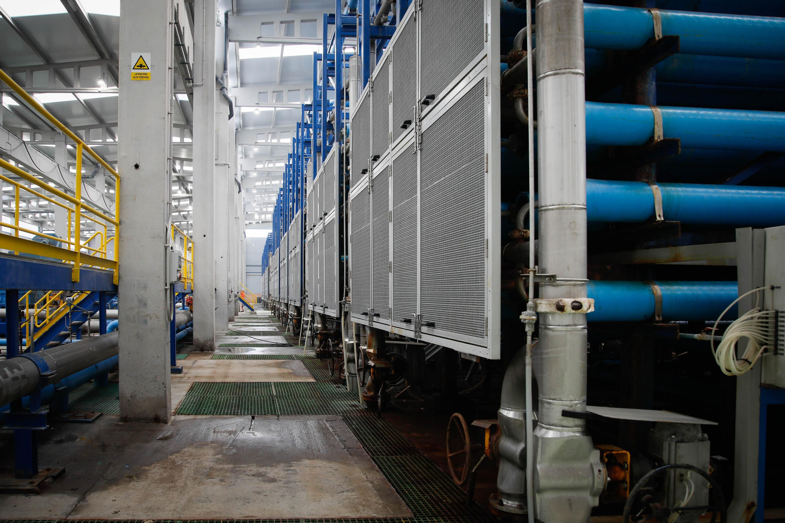 CUCN visita la desaladora de Carboneras y las balsas de Níjar