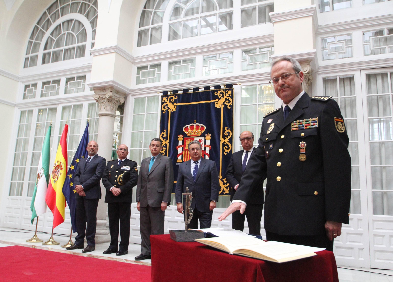 El ministro del Interior, Juan Ignacio Zoido, acudió a la toma de posesión.