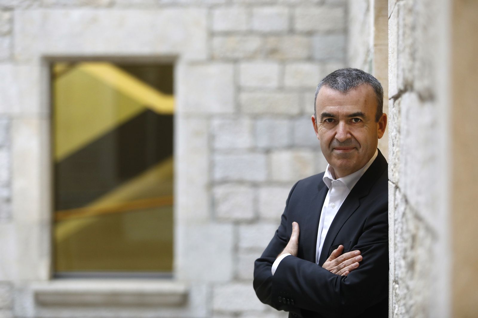 Lorenzo Silva regresa a Almería, ciudad que visita a menudo, para presentar su libro ‘El mal de Corcira’.