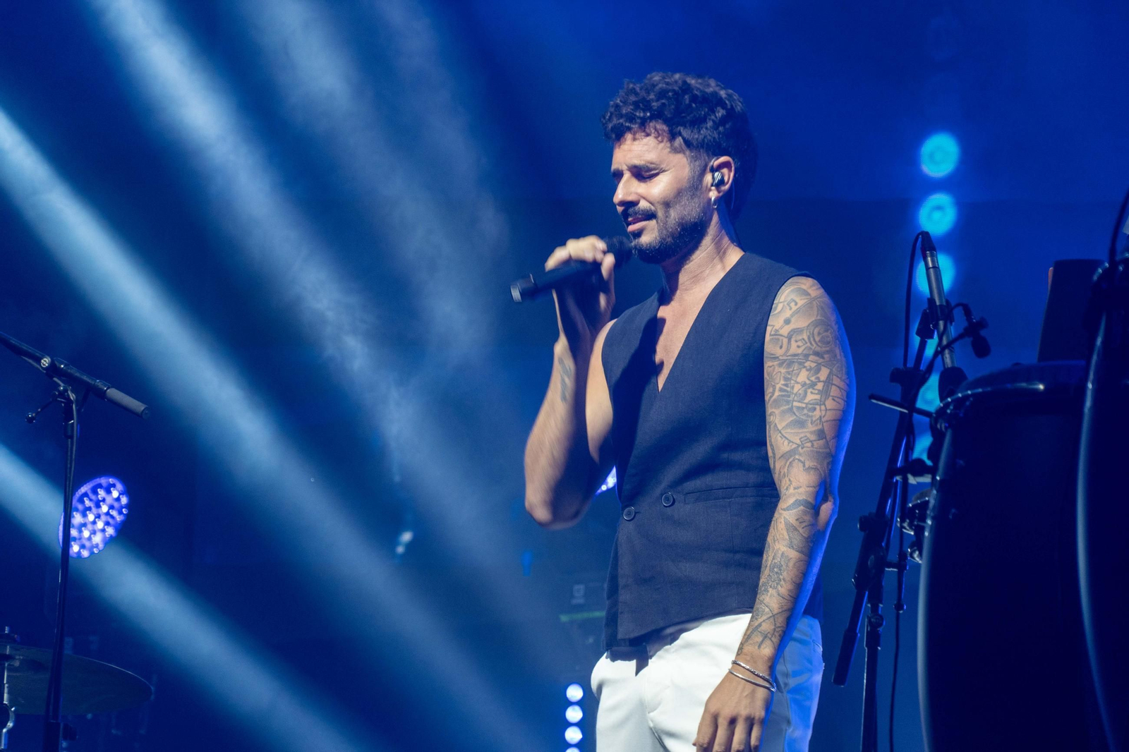 Colombinas 2025: El concierto de Antoñito Molina en las Fiestas Colombinas en imágenes