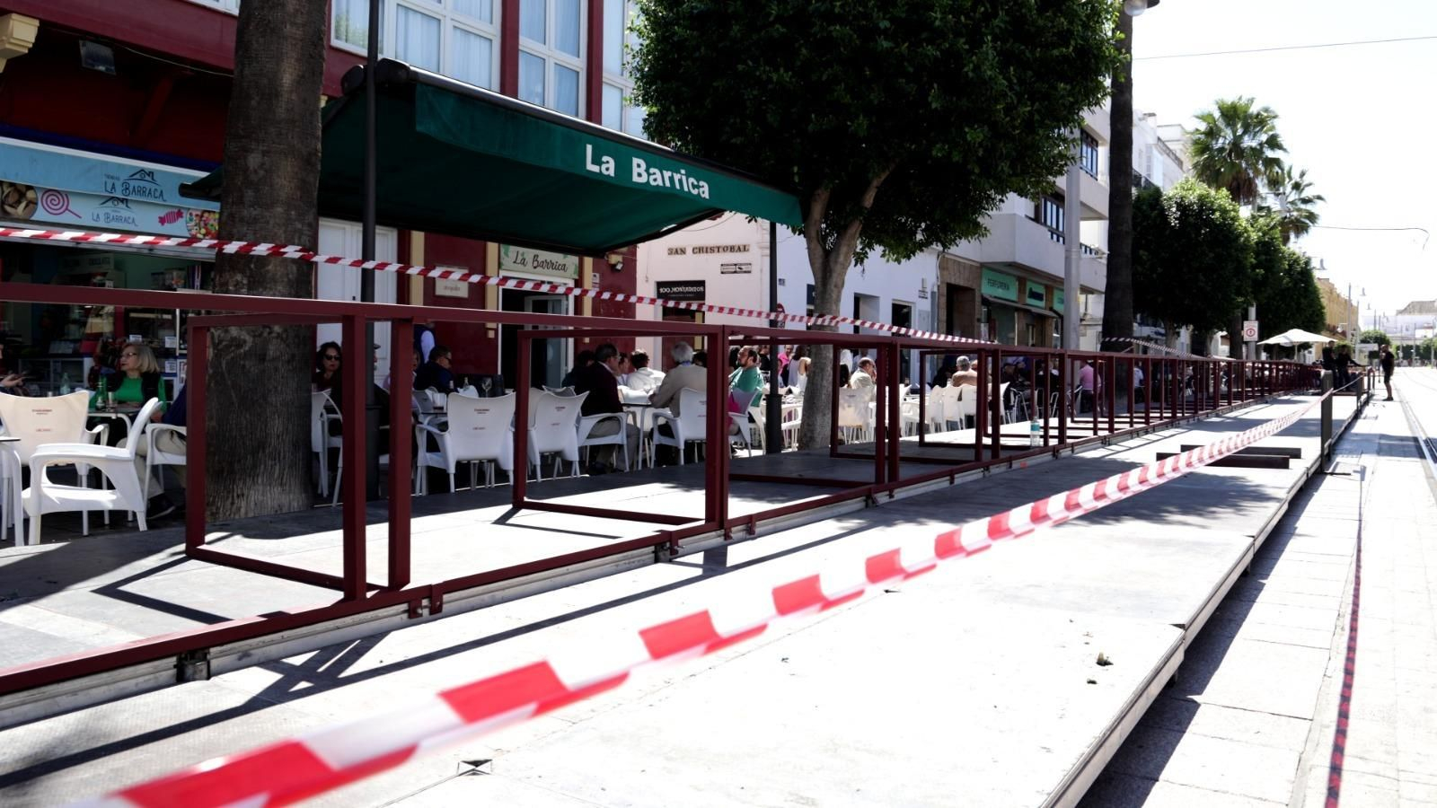 Las imágenes del montaje de la Carrera Oficial de la Semana Santa de San Fernando