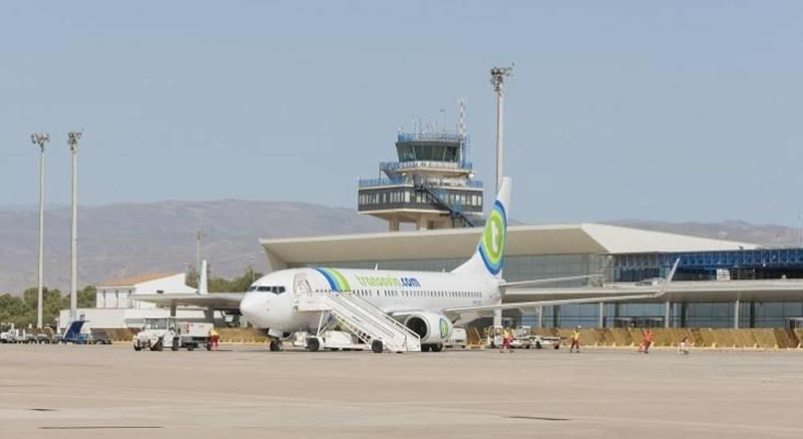 Transavia opera desde este año en Almería para unir la capital con París.