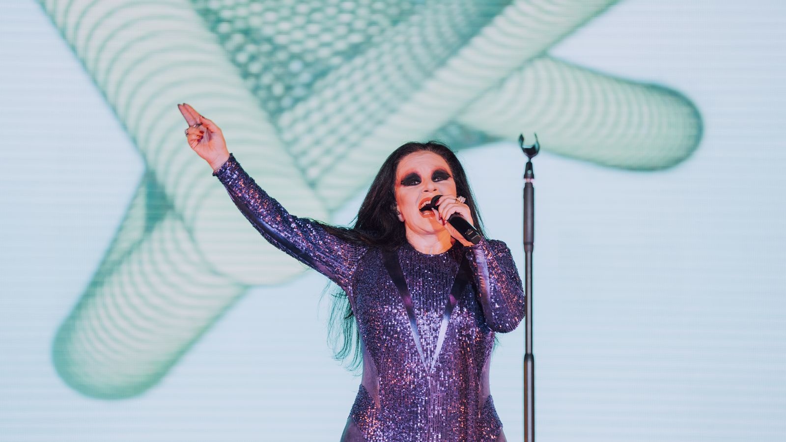 Alaska, durante la actuación de Fangoria en Chiclana la noche de este pasado viernes.