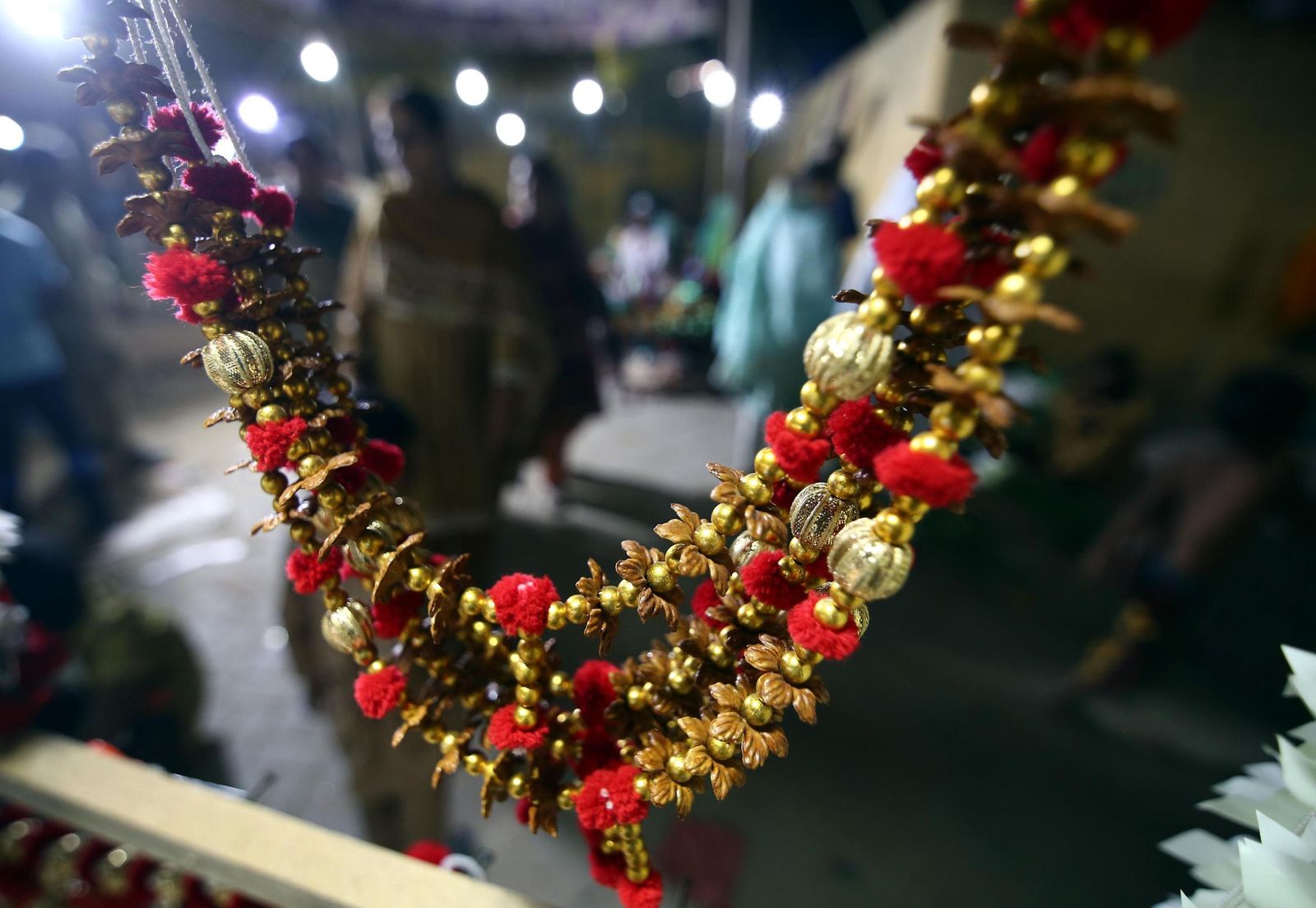 Las preciosas imágenes de la celebración del Diwali en India: un festival de luz y color