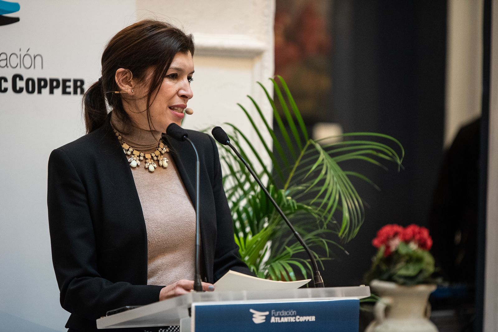 Imágenes de la entrega del premio literario "Hablando en cobre" de la Fundación Atlantic Copper