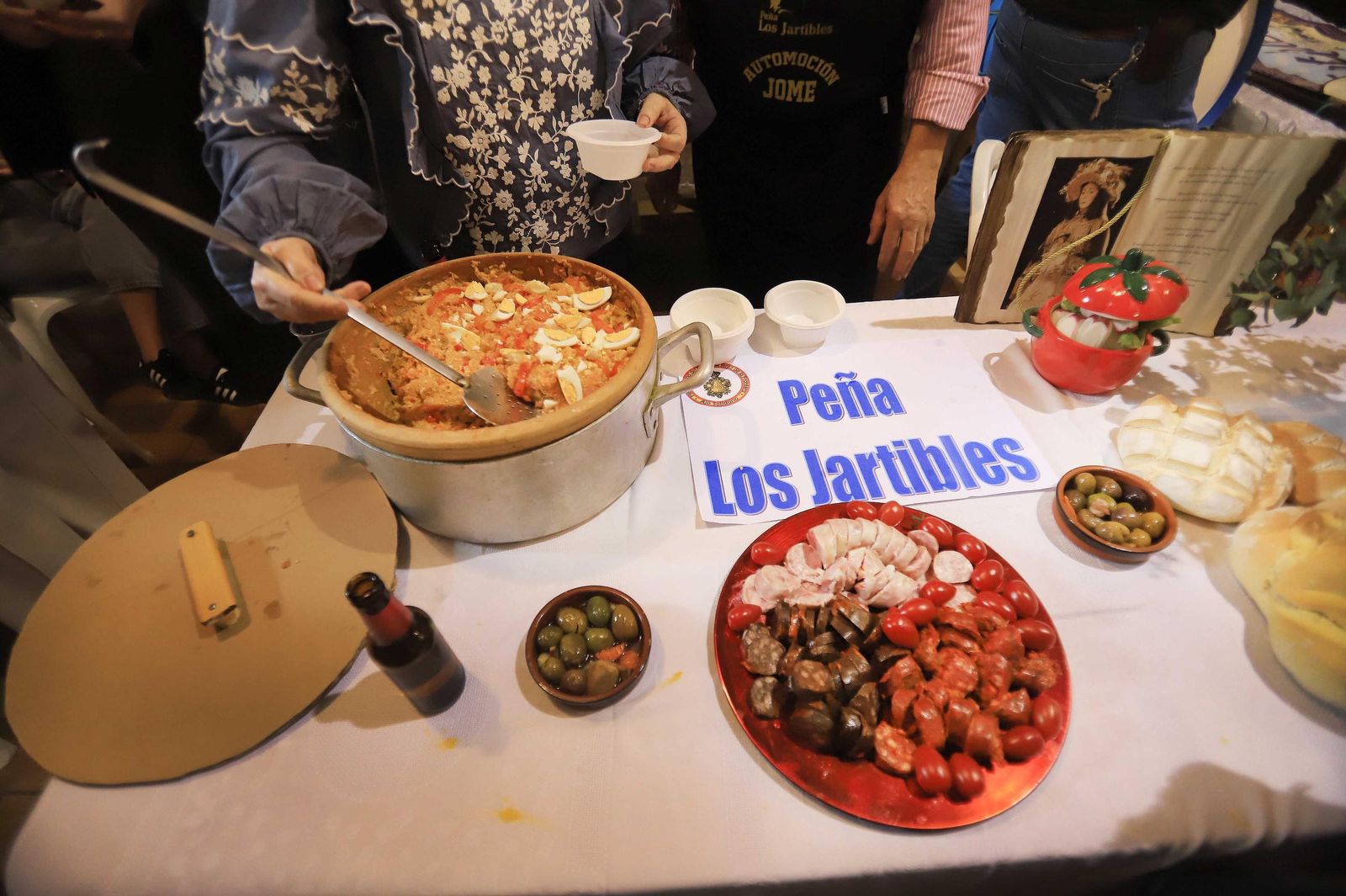 La Hermandad del Rocío de Jerez celebra el XV concurso de ajo campero