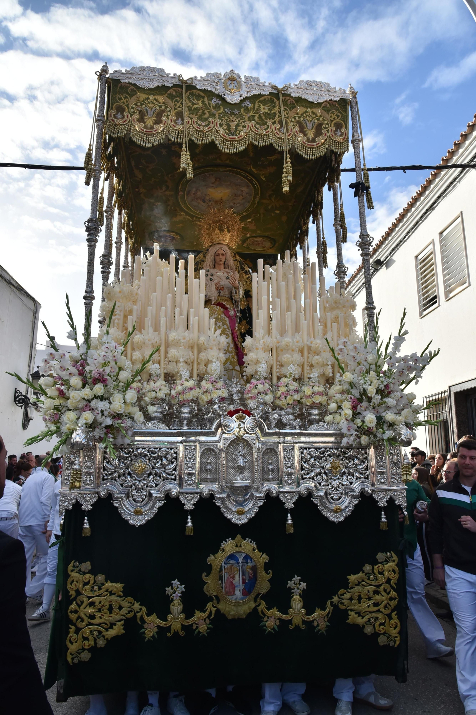 Las imágenes de la Esperanza en La Línea