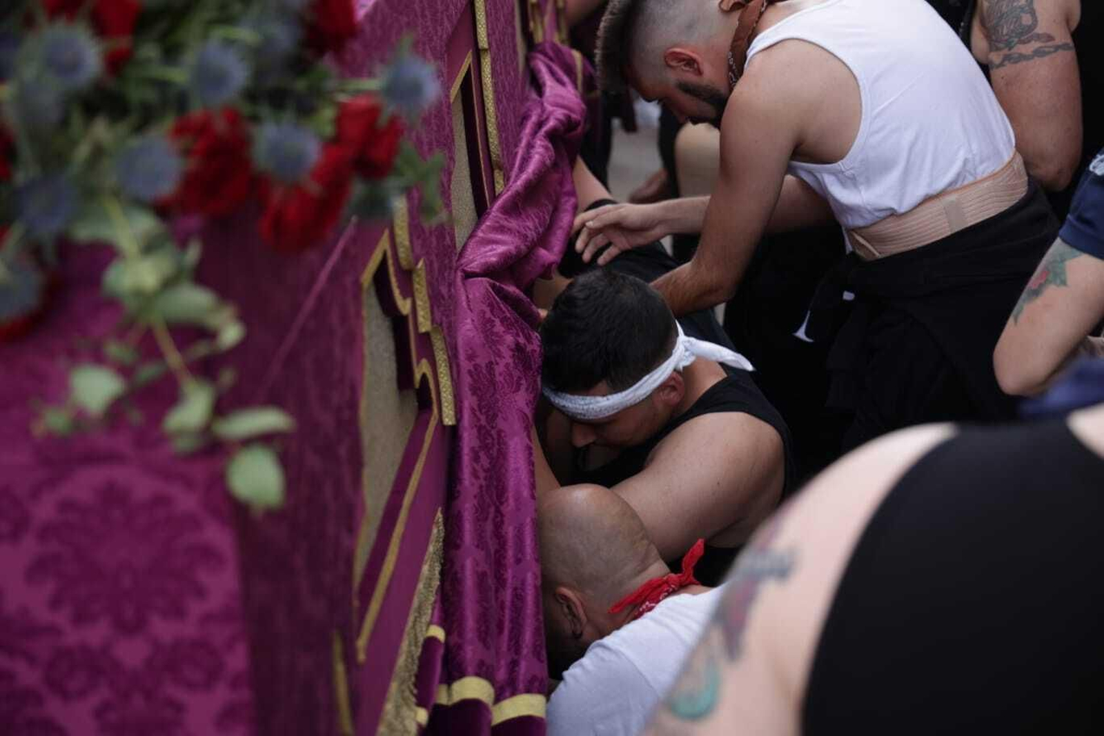Así ha sido la primera salida de Coronación de Espinas en San Fernando