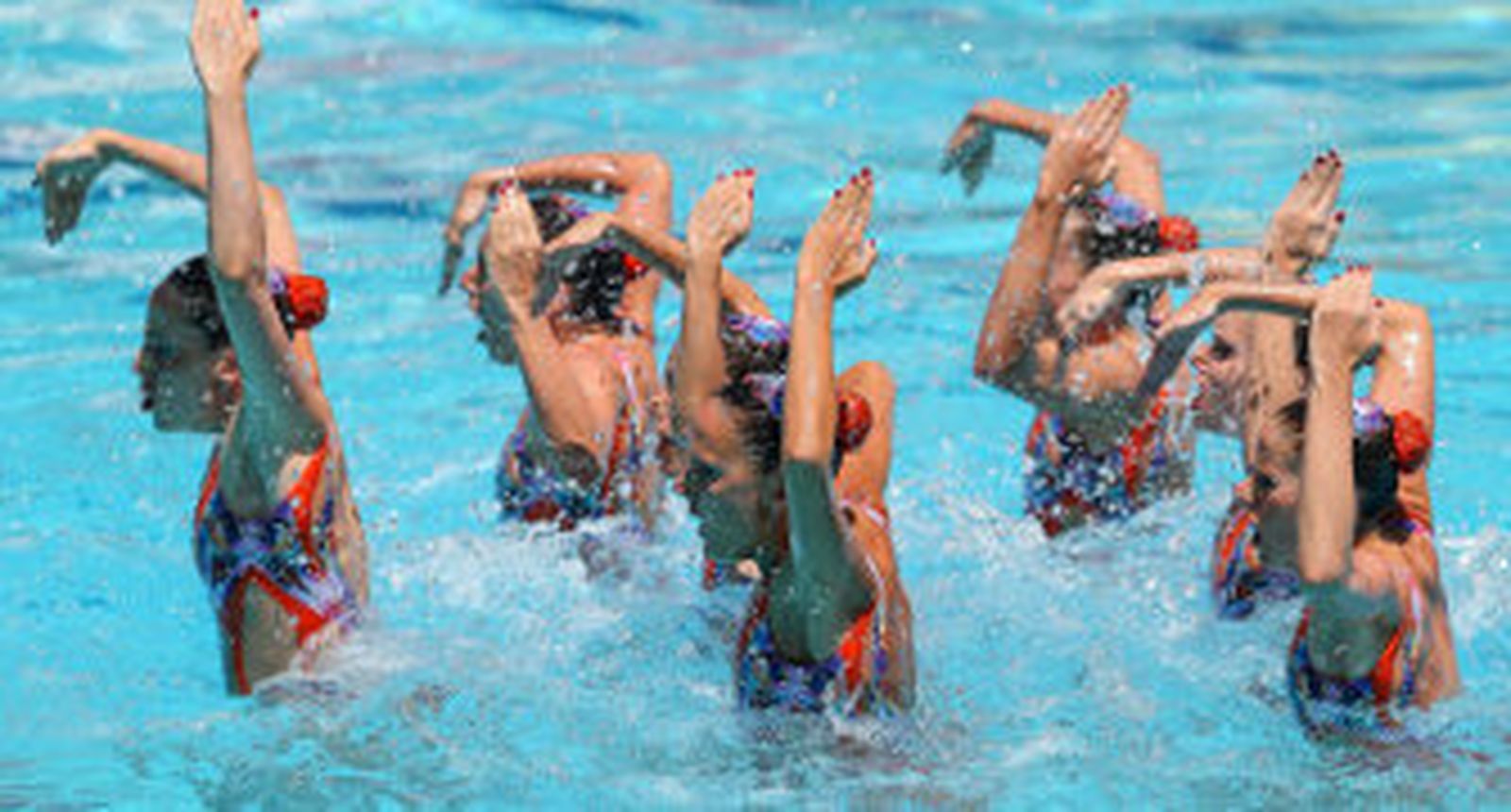 La sincronizada se hunde