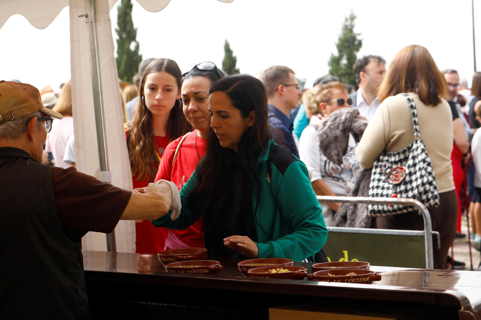 Las mejores imágenes de las tradicionales Habas en las Ermitas de Córdoba