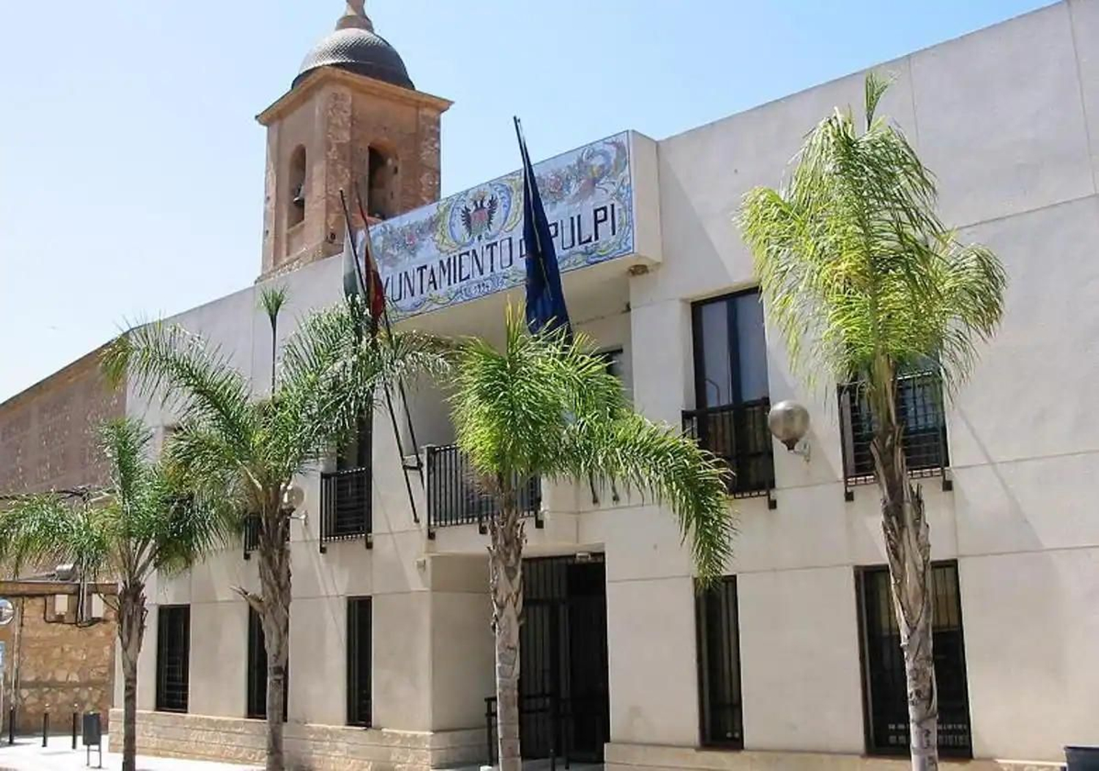 Fachada del Ayuntamiento de Pulpí.