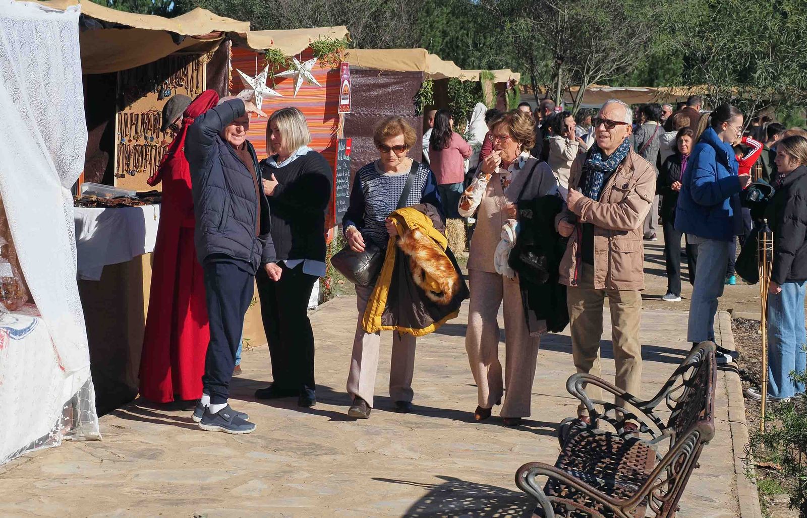 Las mejores imágenes de la recreación en Tharsis de la llegada del oro que llevarán los Reyes Magos a Belén