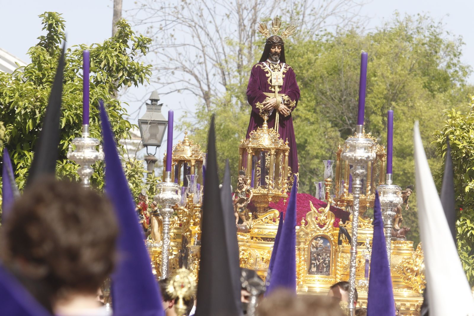 Domingo de Ramos en Córdoba: La procesión del Rescatado, en imágenes