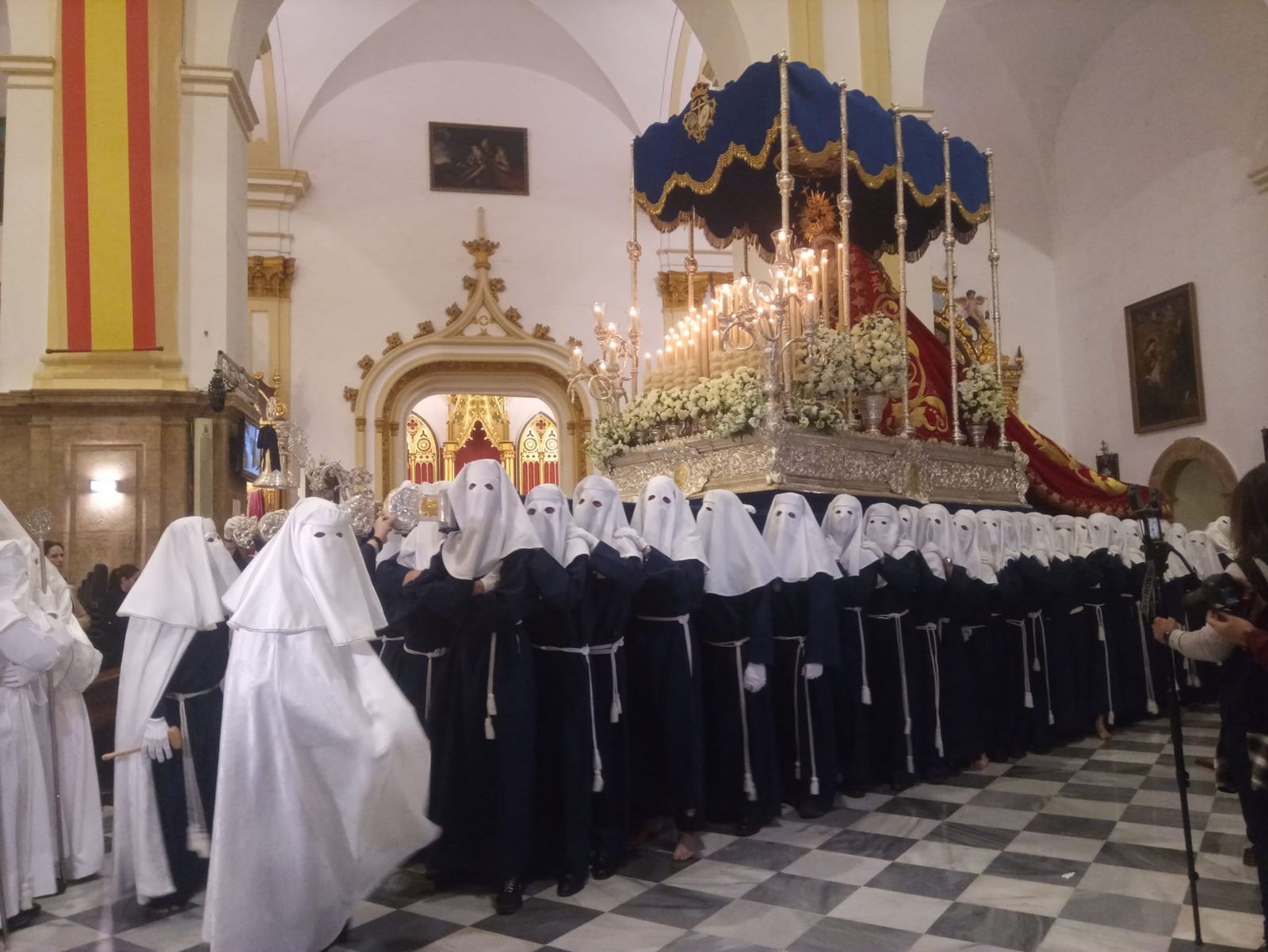 La patrona de la hostelería, Santa Marta, el Martes Santo en Marbella, en imágenes