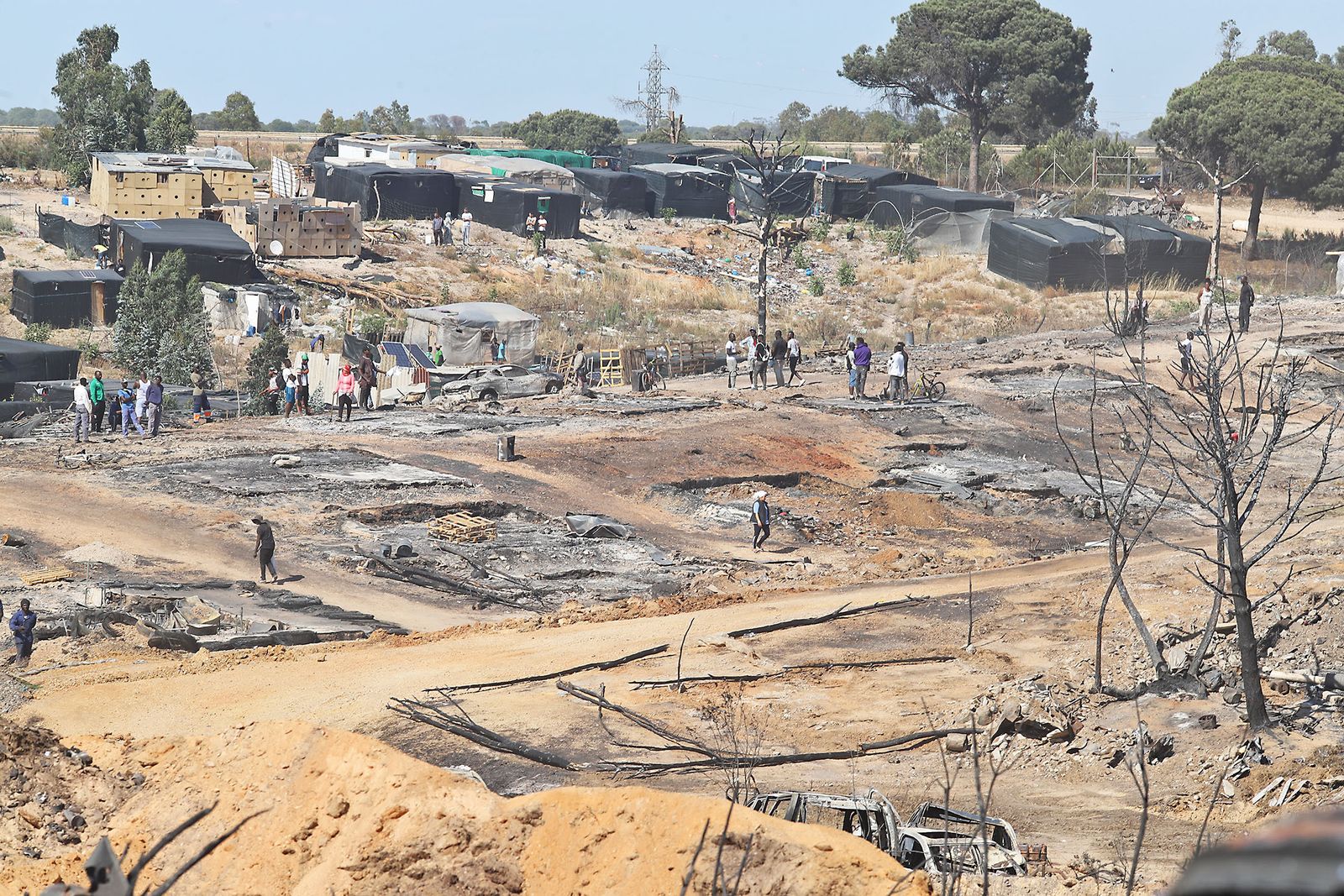 Así quedó el asentamiento de chabolas en Palos de la Frontera tras el incendio