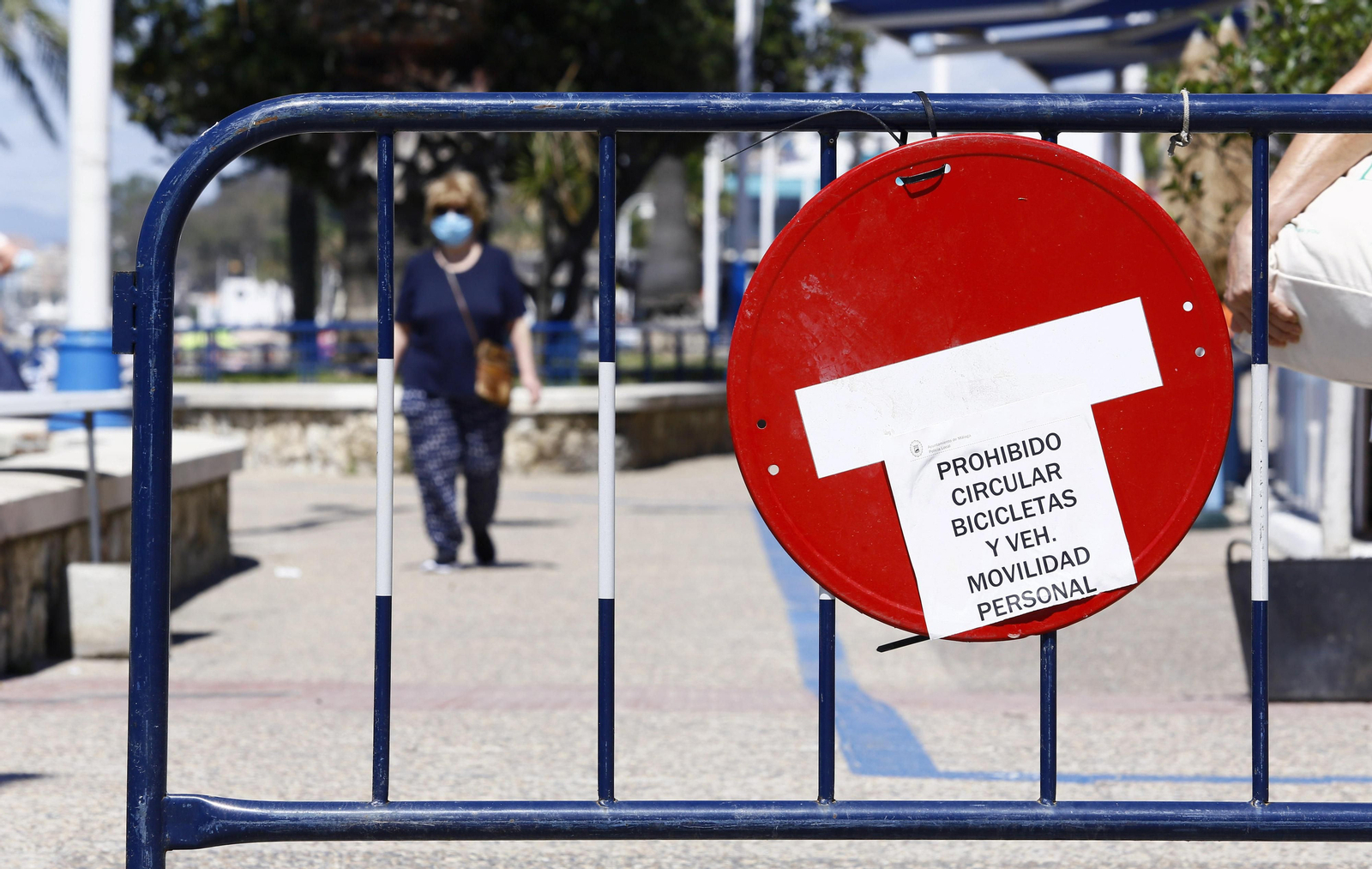 Primer domingo sin restricciones en la playa de Pedregalejo