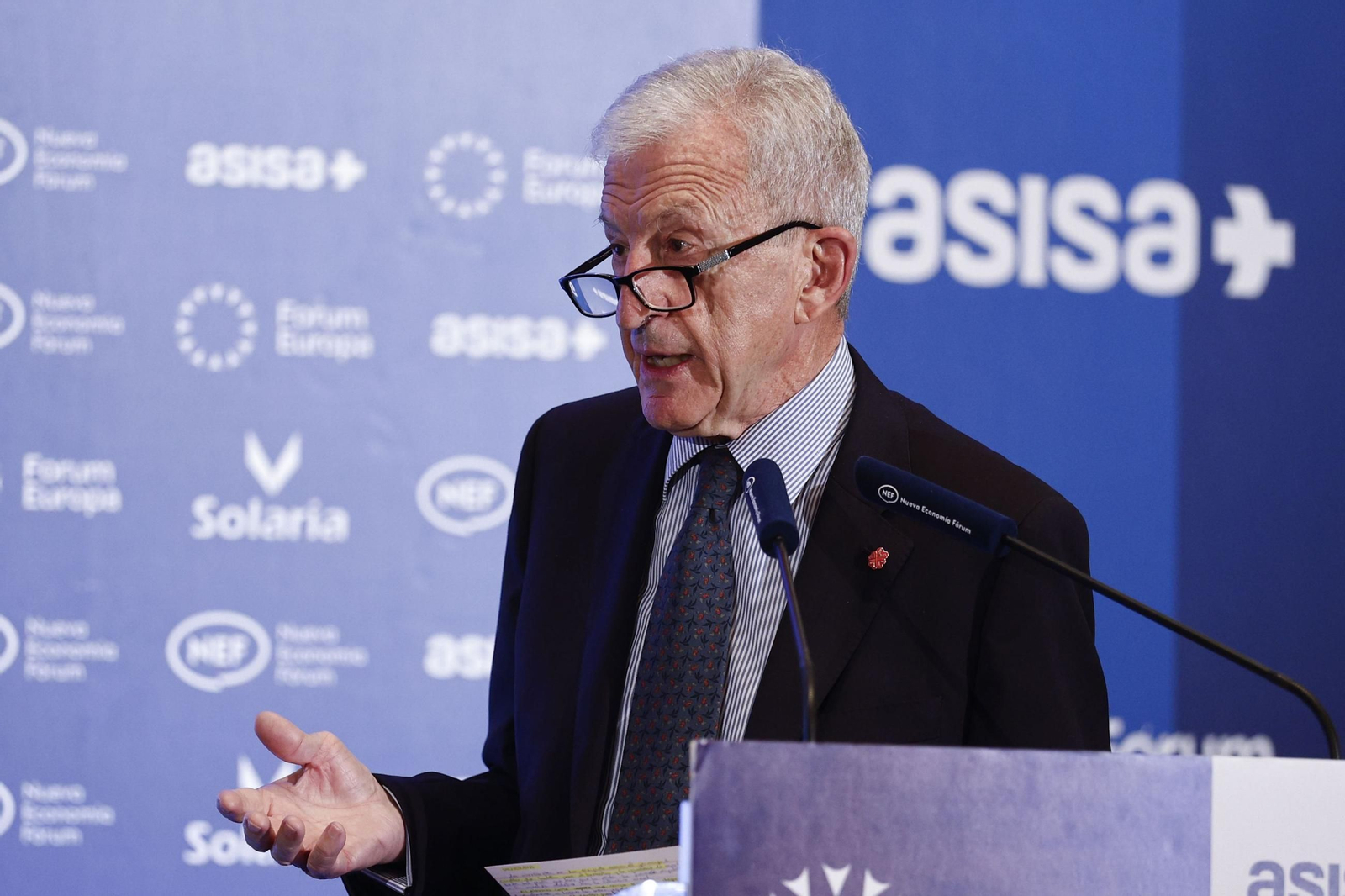 El presidente de Cáritas Española, Manuel Bretón, en un desayuno informativo.