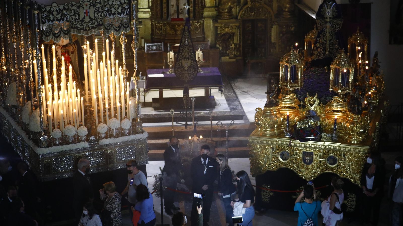 La Virgen de la Amargura y el Rescatado.