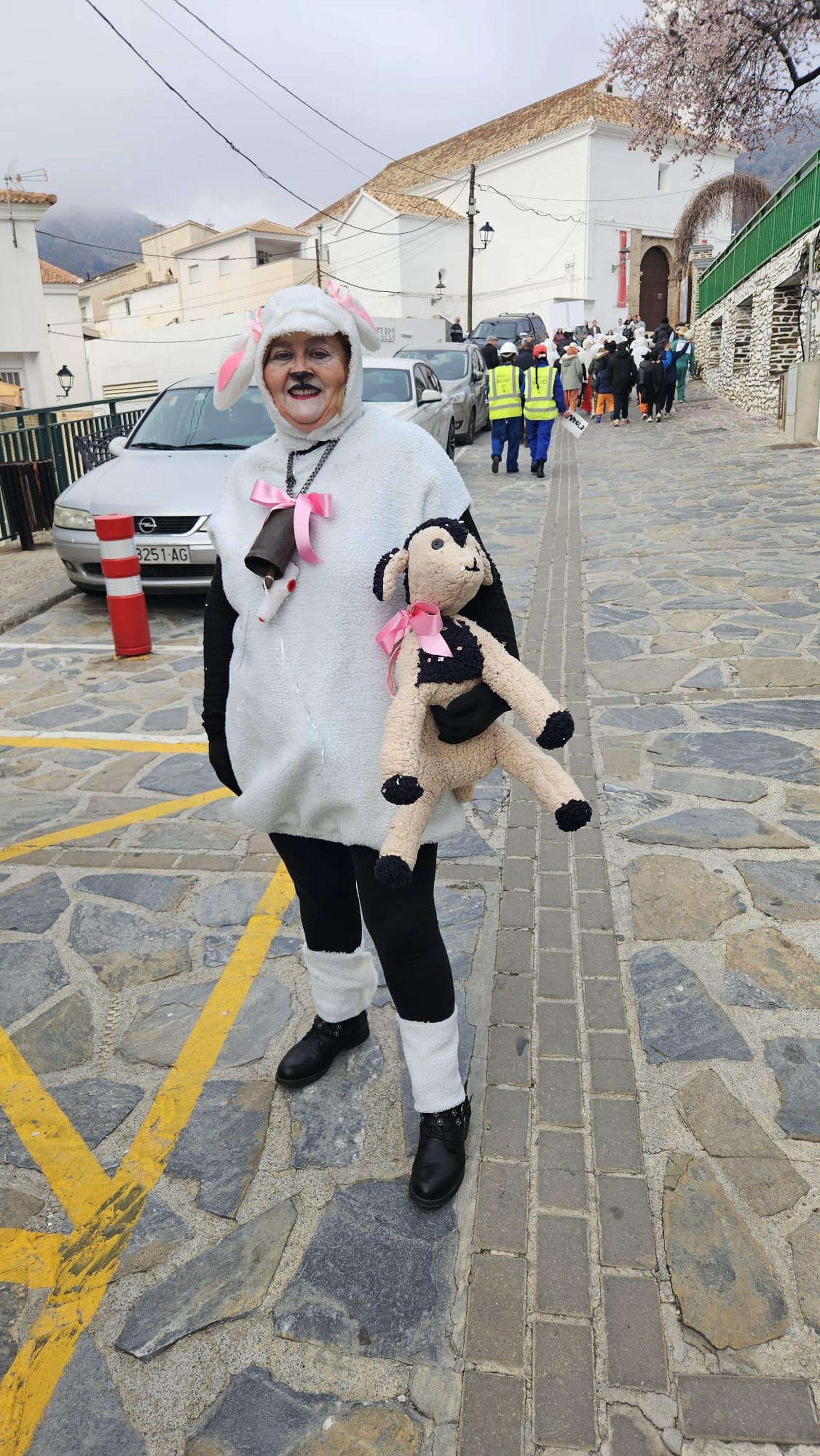 ‘El rebaño más molón’ toma el timón en Bacares y pide más ovejas contra el fuego