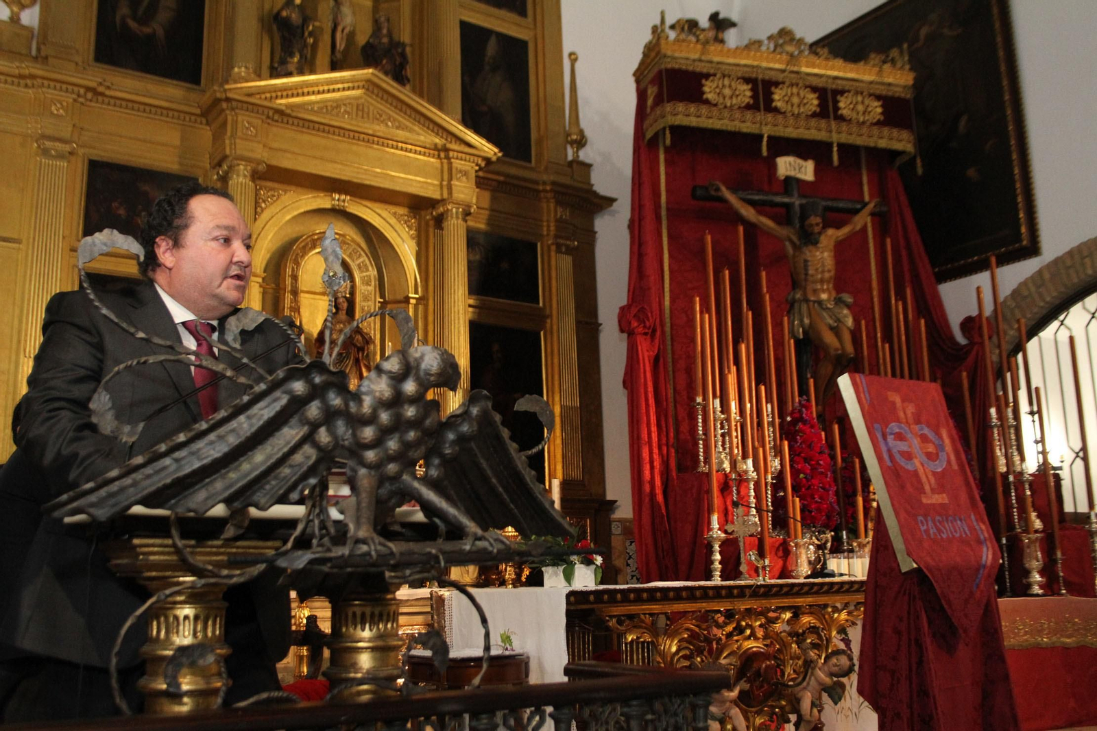 Imágenes de la Presentación del cartel del Vía Crucis de Pasión en las Agustinas