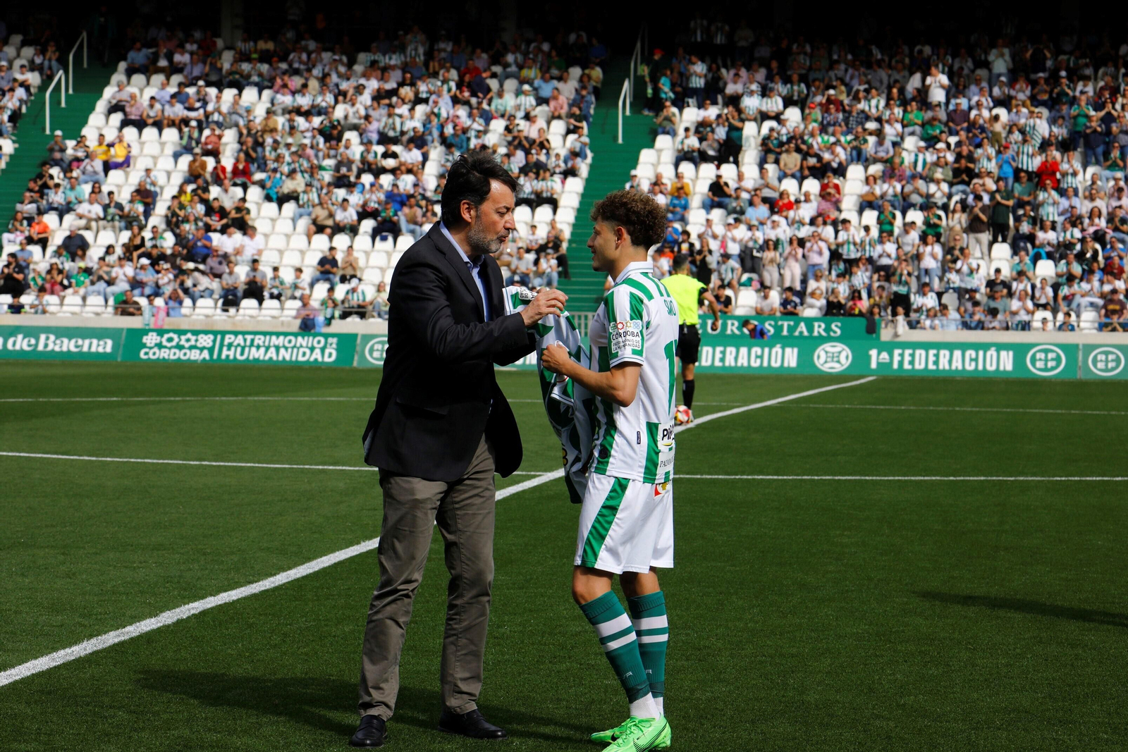 Las mejores fotos del ambiente en El Arcángel para el Córdoba CF - San Fernando