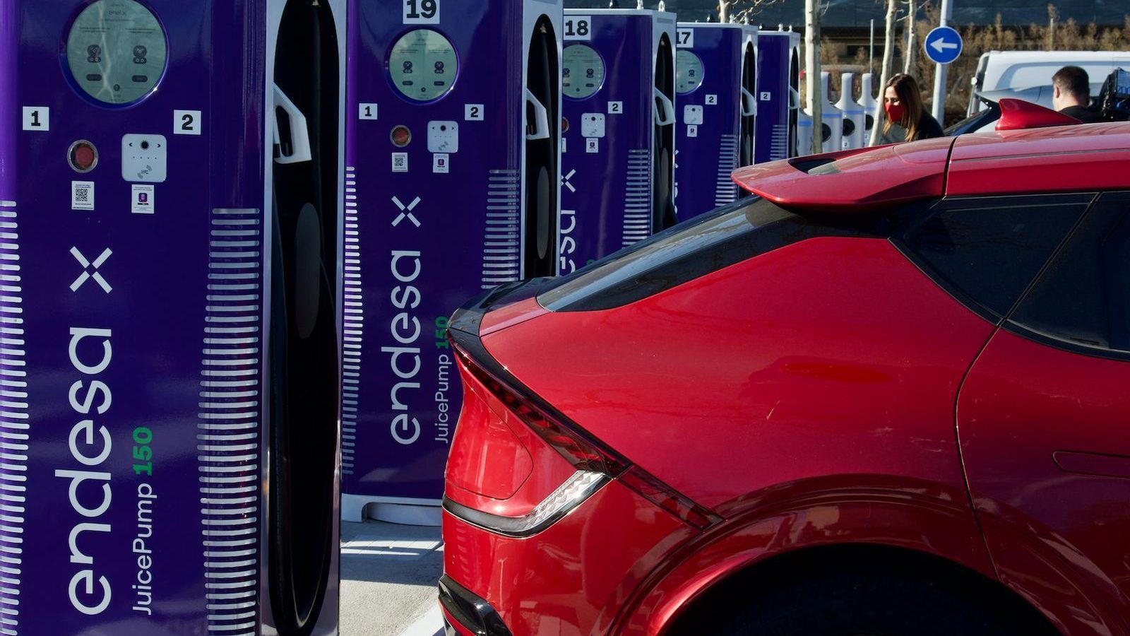 Los puntos de carga estarán disponibles las 24 horas del día, accesibles y reservables a través de la aplicación de Endesa X para móviles.