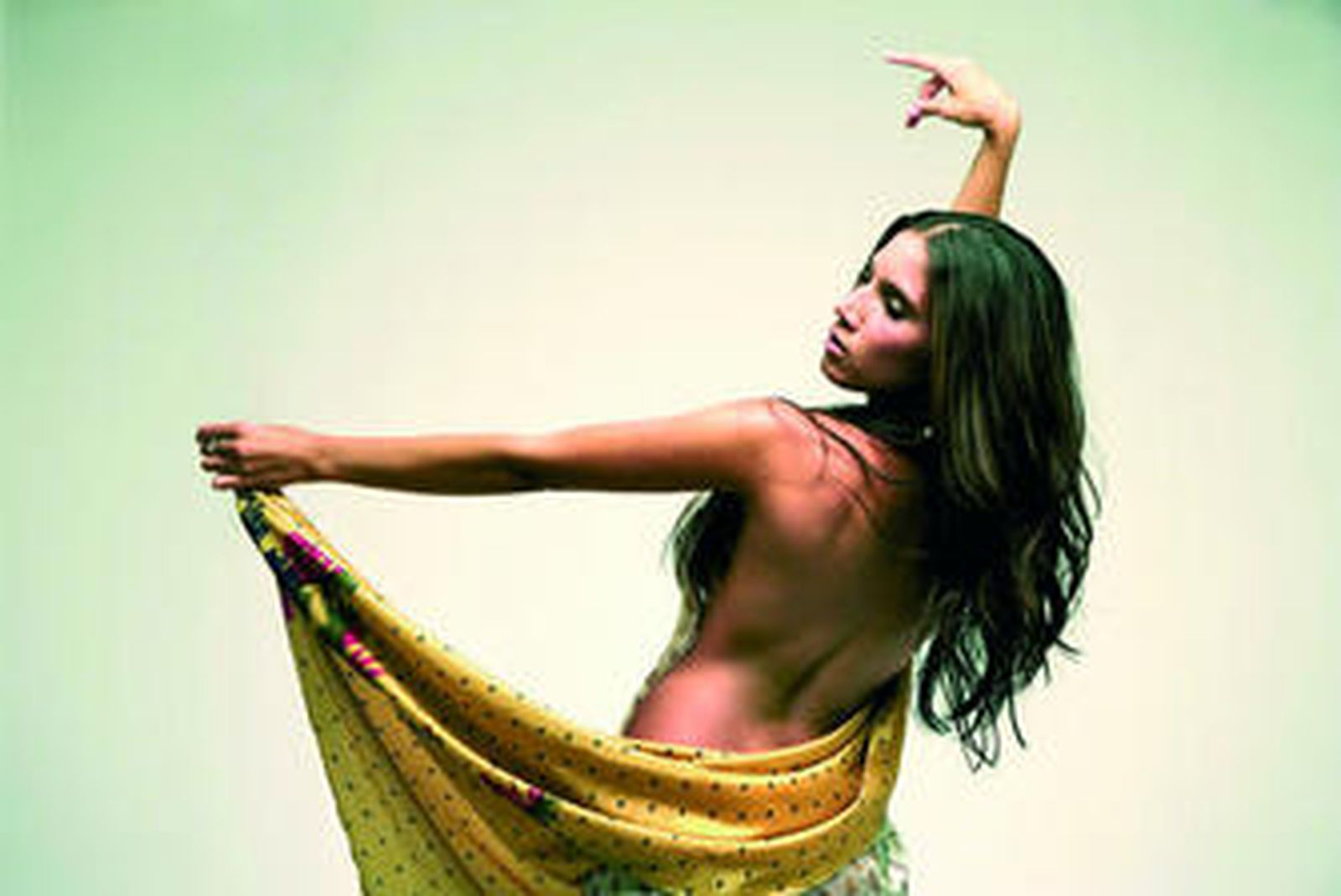 India Martínez compite con otra almeriense para ganar en la modalidad Mejor Disco de Cante Revelación.