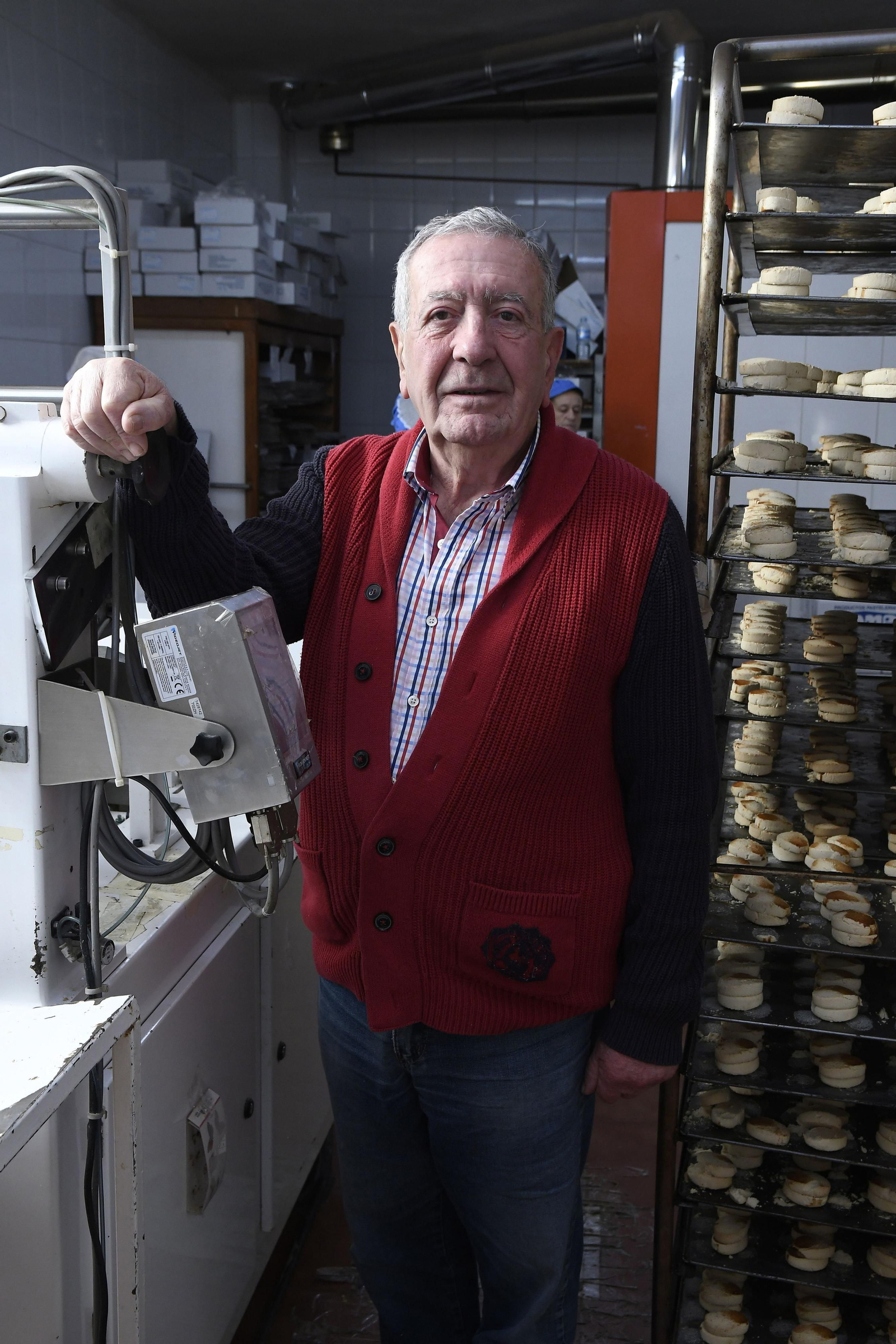 Mariano Campos, en la fábrica.