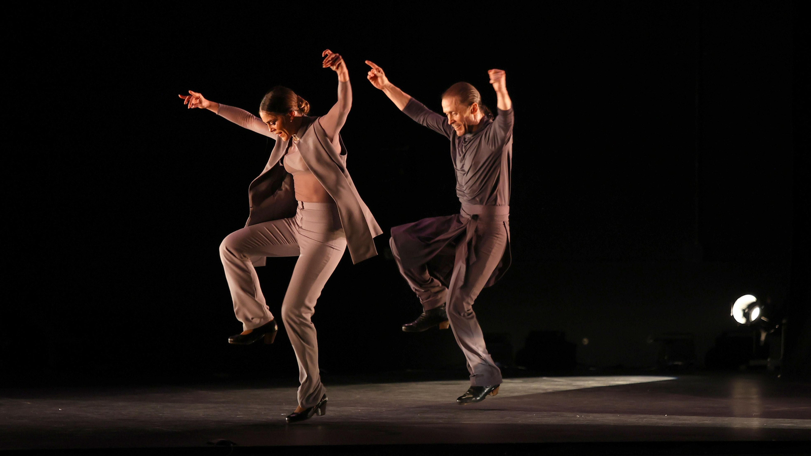 Alfonso Losa & Patricia Guerrero con 'Alter Ego' en el Teatro Villamarta para el Festival de Jerez