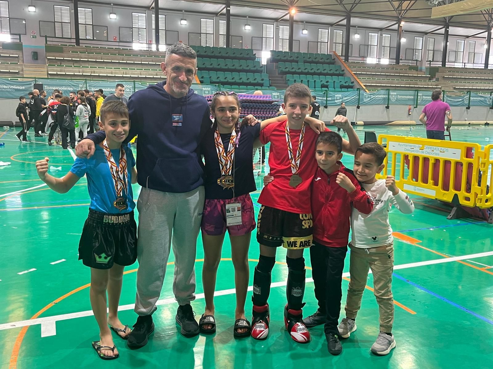 El grupo del Cai Club