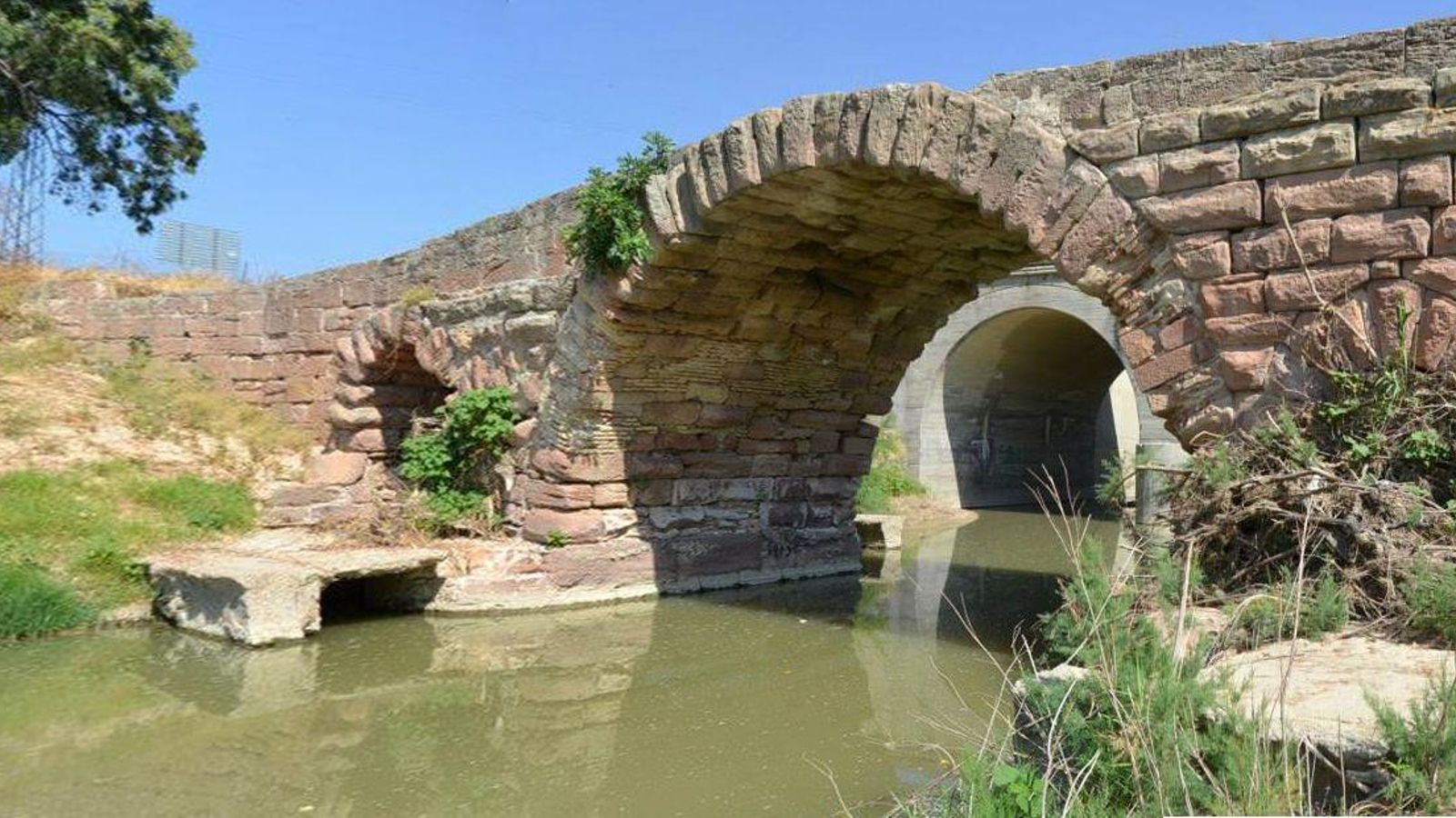 Puente Romano de Villa del Río. Puente Romano de Villa del Río.