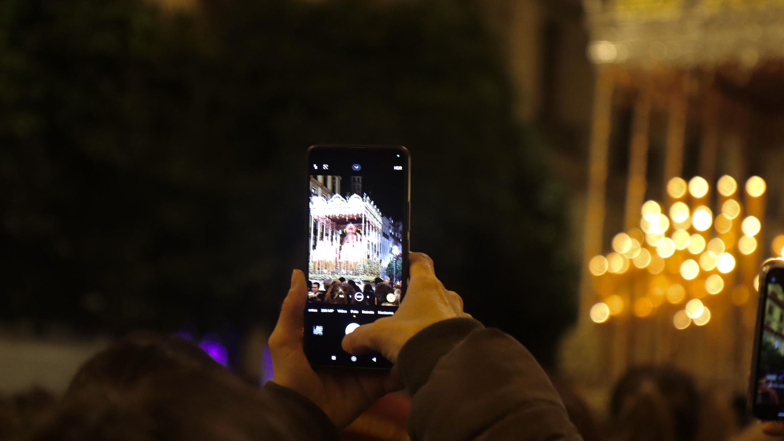La Madrugá por la Carrera Oficial en la Semana Santa de Sevilla 2025