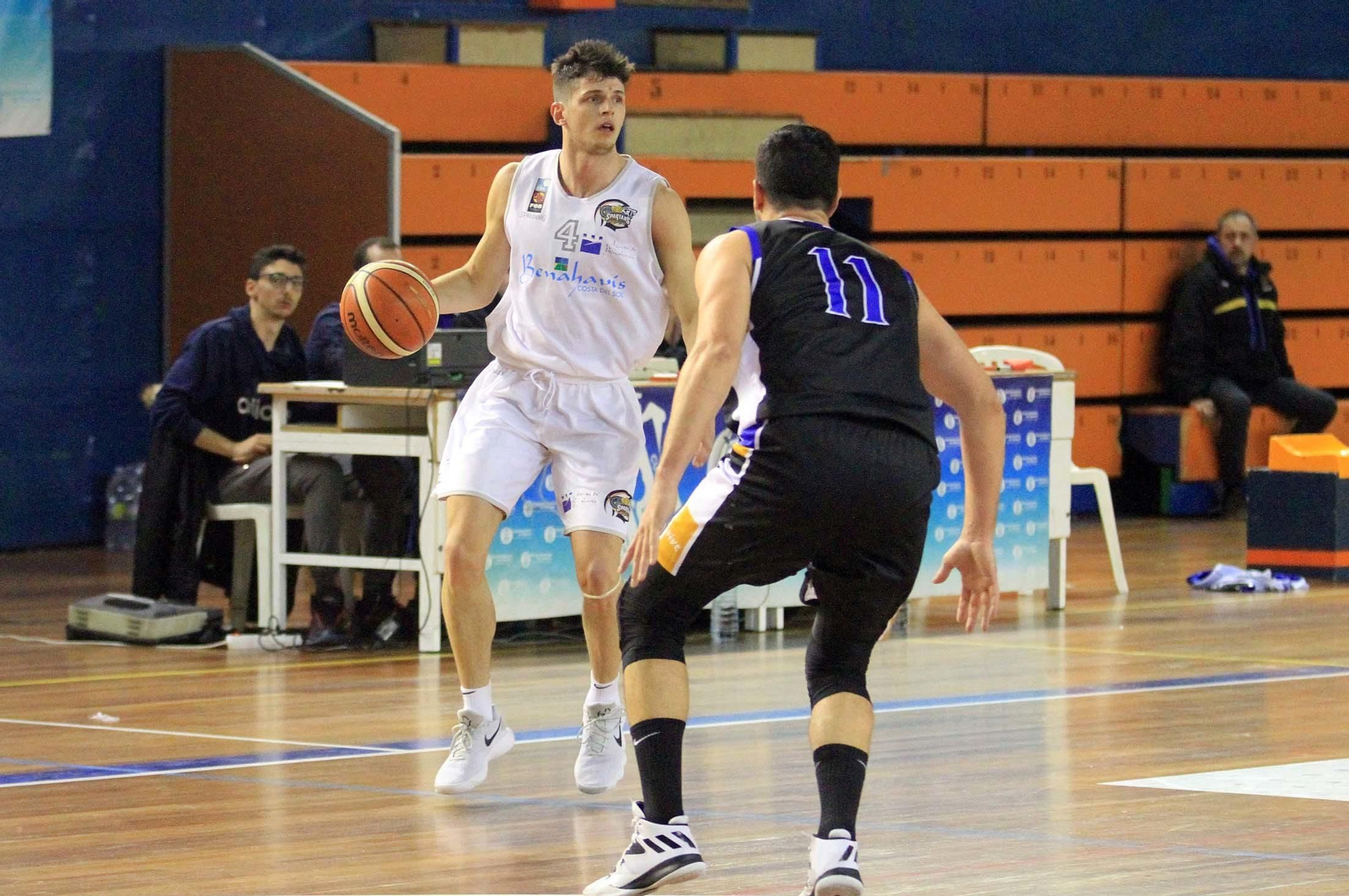 Imágenes del partido de baloncesto Enrique Benítez- Benahavís