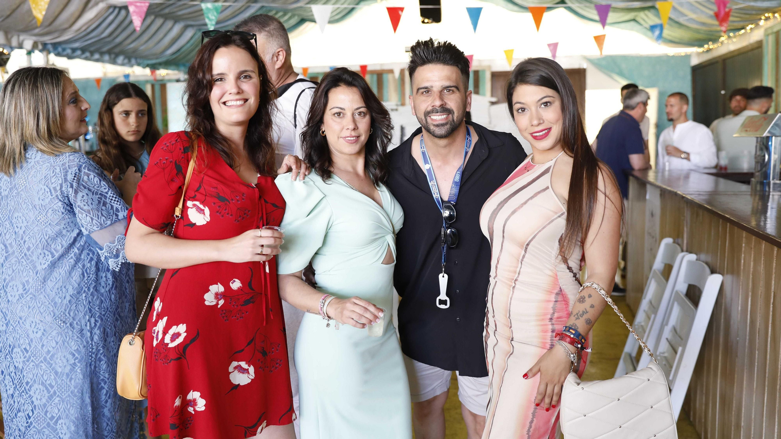 Búscate en las fotos del miércoles en la Feria de Los Barrios