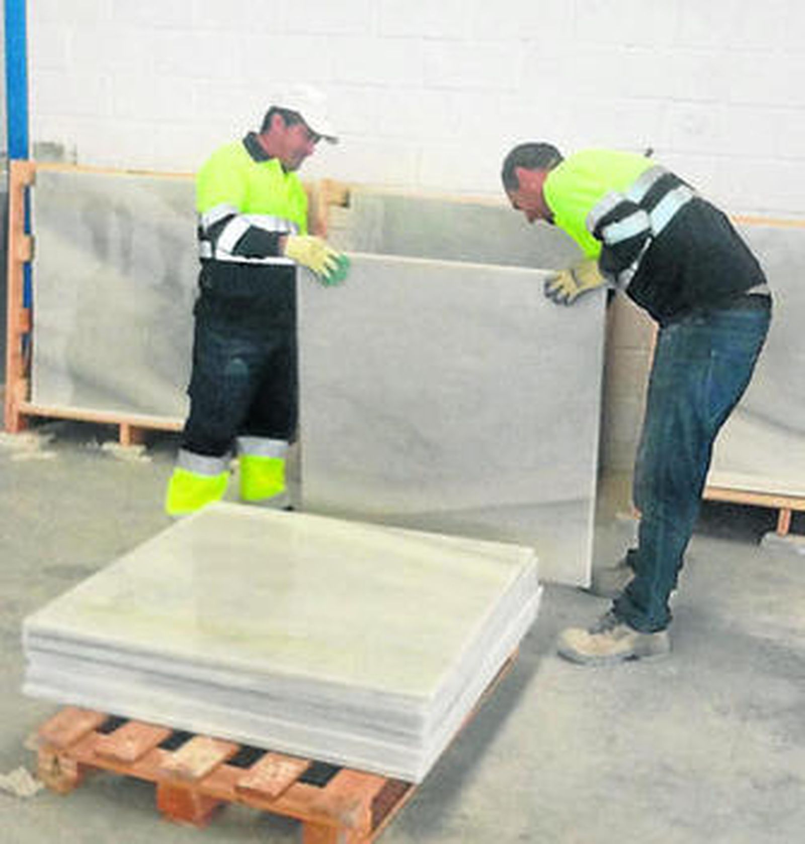 Preparación de material para su envío.