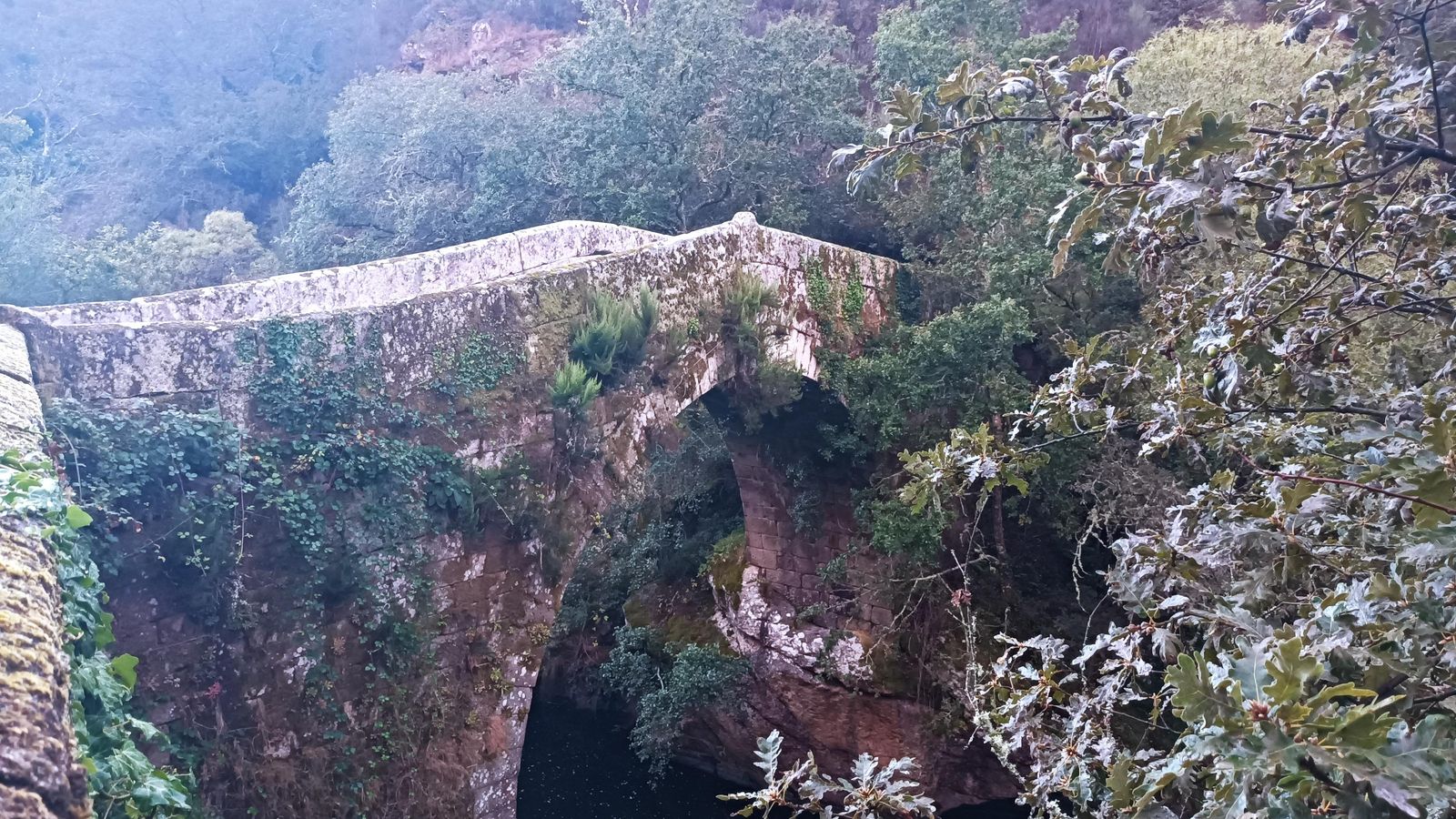 El puente Taboada es uno de los tesoros de la jornada.