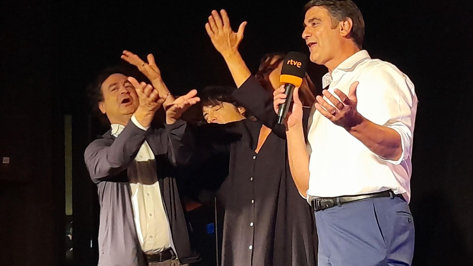 Jesulín de Ubrique con el jurado de 'MasterChef' de coristas, este miércoles en Vitoria Jesulín de Ubrique con el jurado de 'MasterChef' de coristas, este miércoles en Vitoria