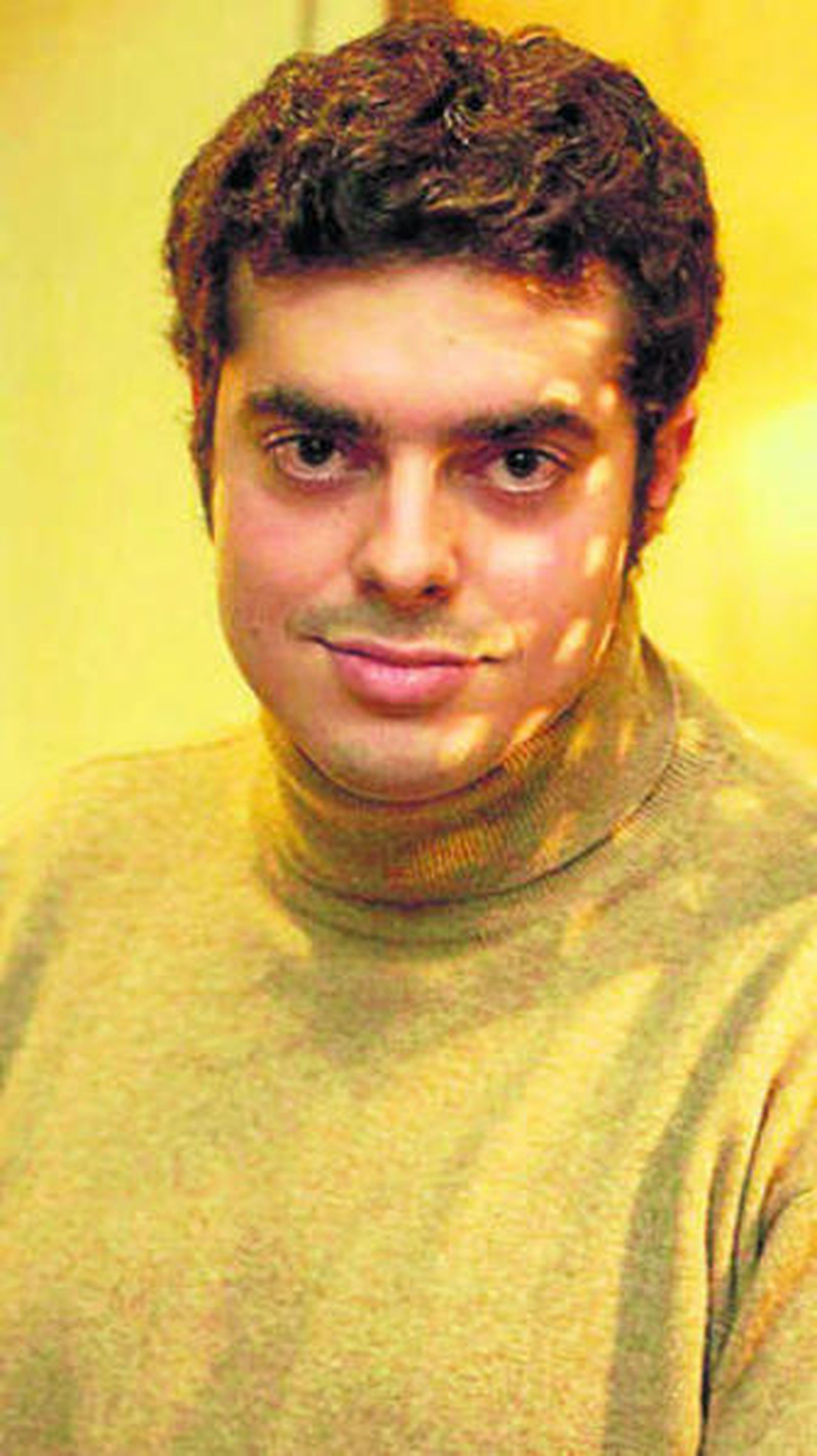 1. Joaquín Pérez Azaústre, para Villena "un poeta  de cuño clásico" que hace "un realismo distinto". 2. Elena Medel, una de las voces más jóvenes. 3. José Luis Rey, último Premio Loewe. 4. José Daniel García editará con El Cangrejo Pistolero. 5. Andrés Neuman, poeta y narrador. 6. El cordobés Pablo García Casado.