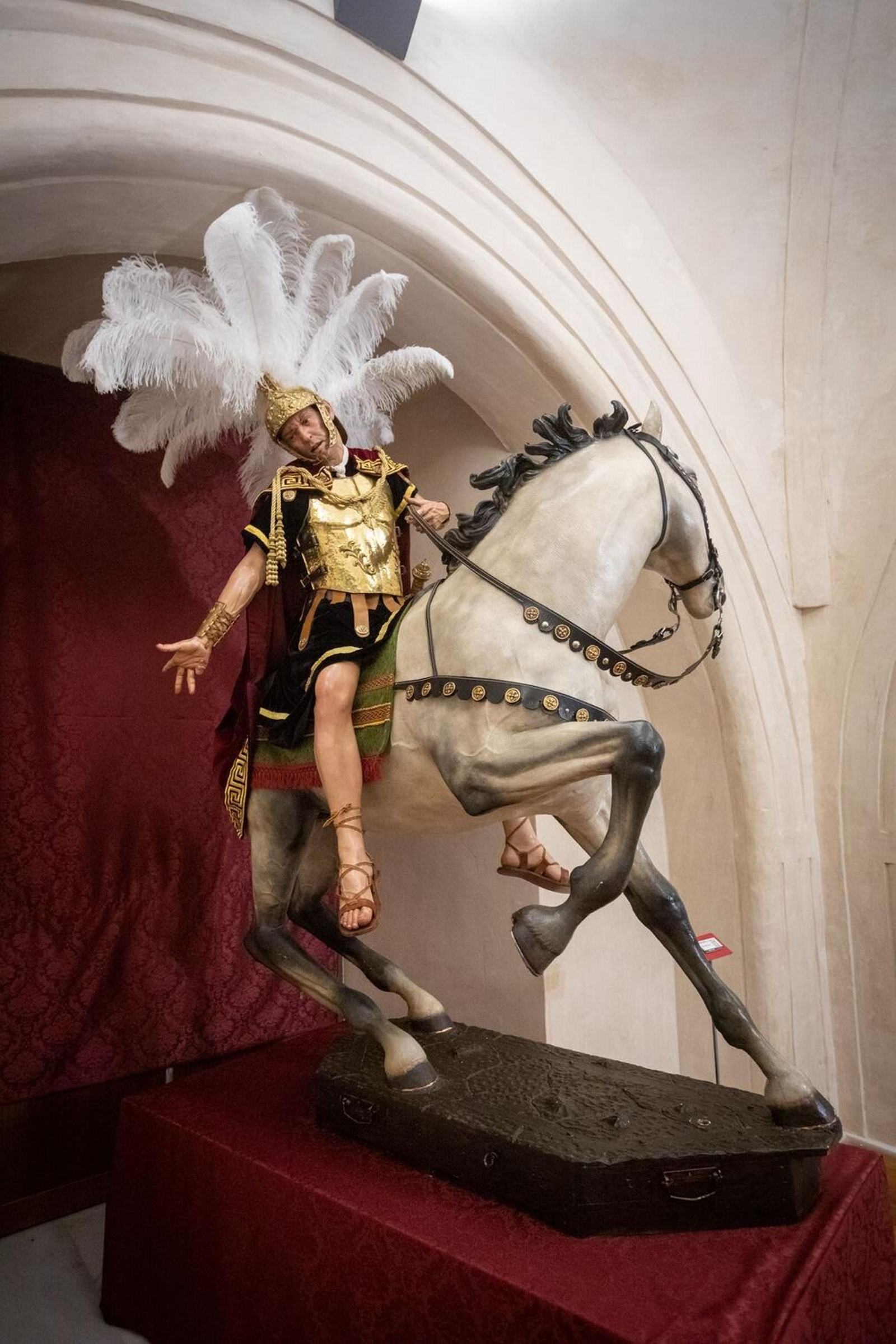 El soldado romano a caballo, de la hermandad de las Tres Caídas de San Fernando.