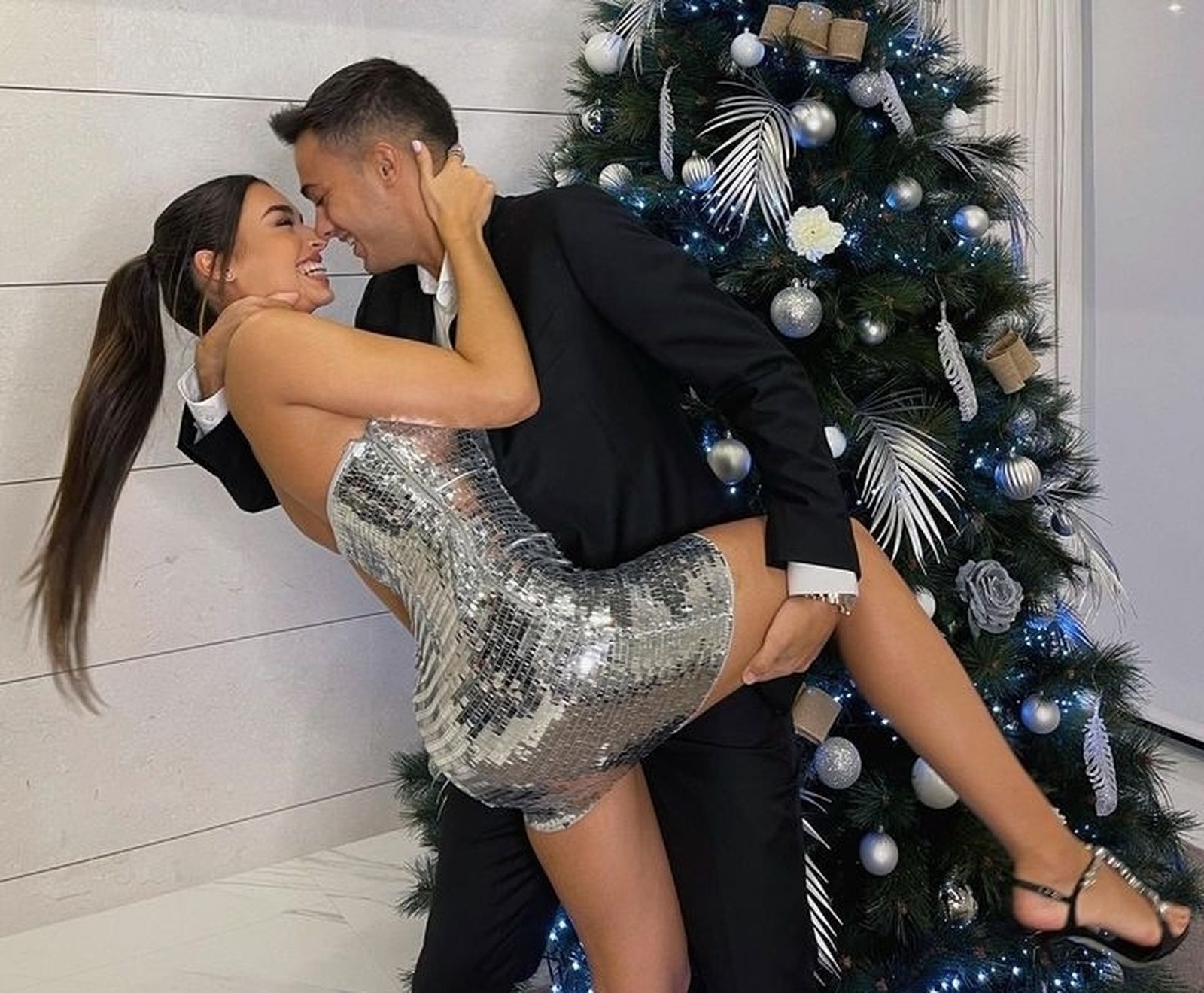 Sergio Reguilón ha tenido un bonito detalle con su expareja, la 'influencer' Marta Díaz.