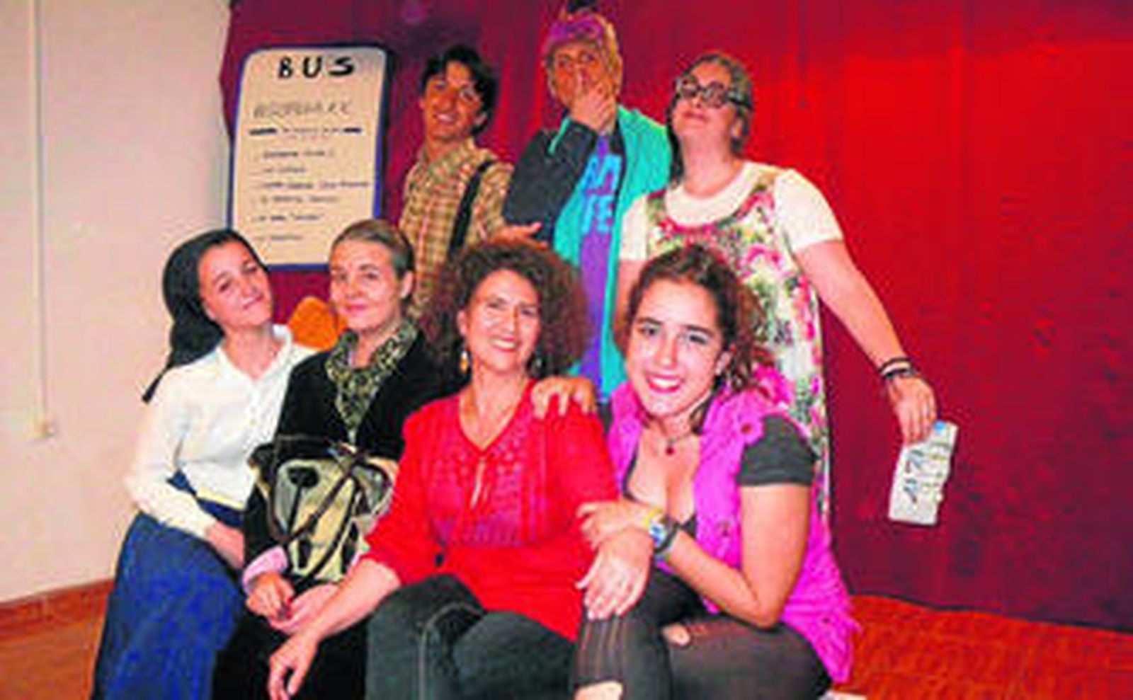 La actriz y directora de teatro Pilar Barberá se ocupa de los cursos de arte dramático.